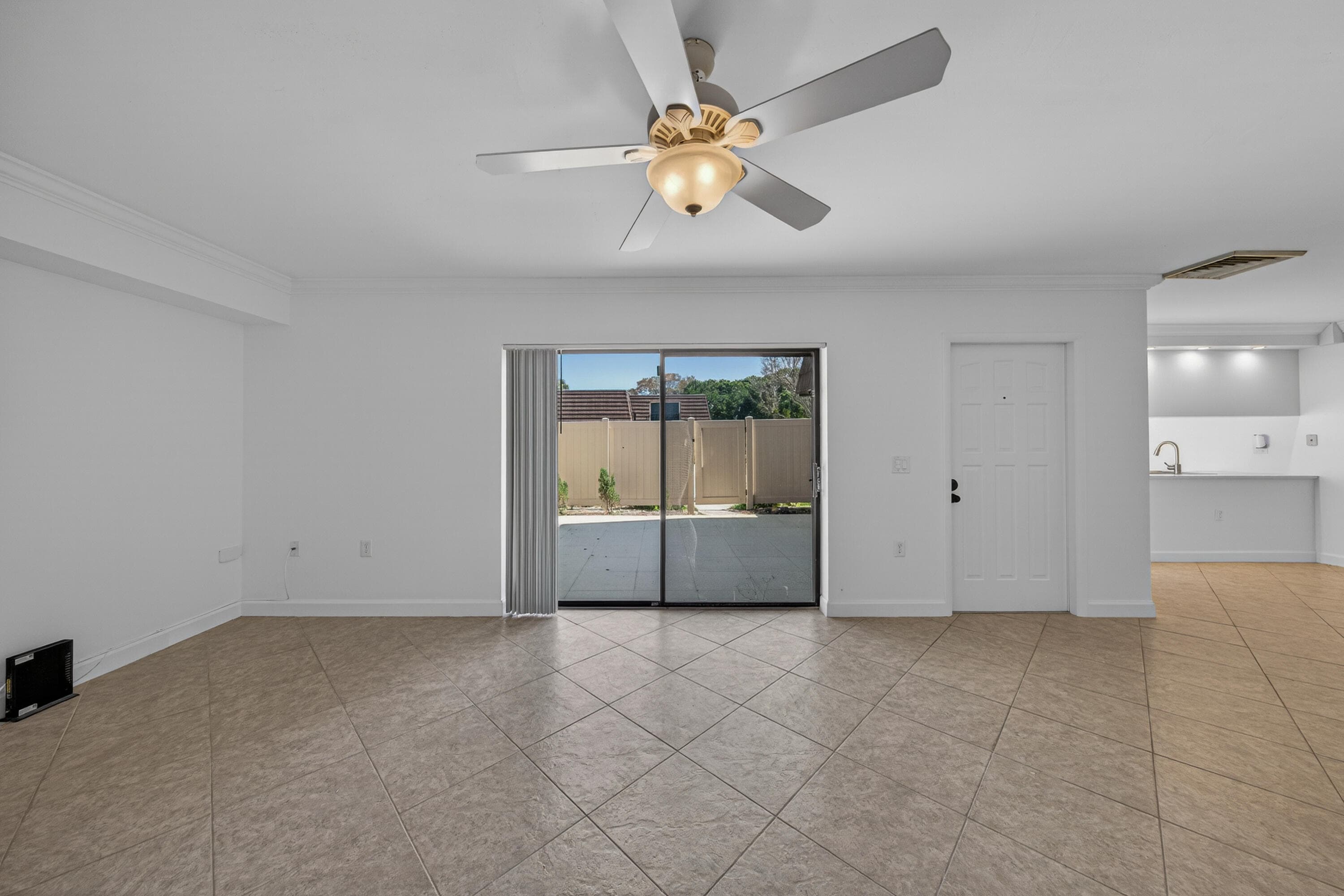 7811 78th Way, West Palm Beach, FL 33407 27