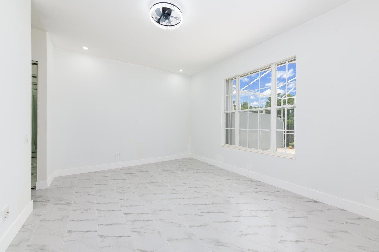 249 NW Bentley Circle, Port St. Lucie, FL 34986 3