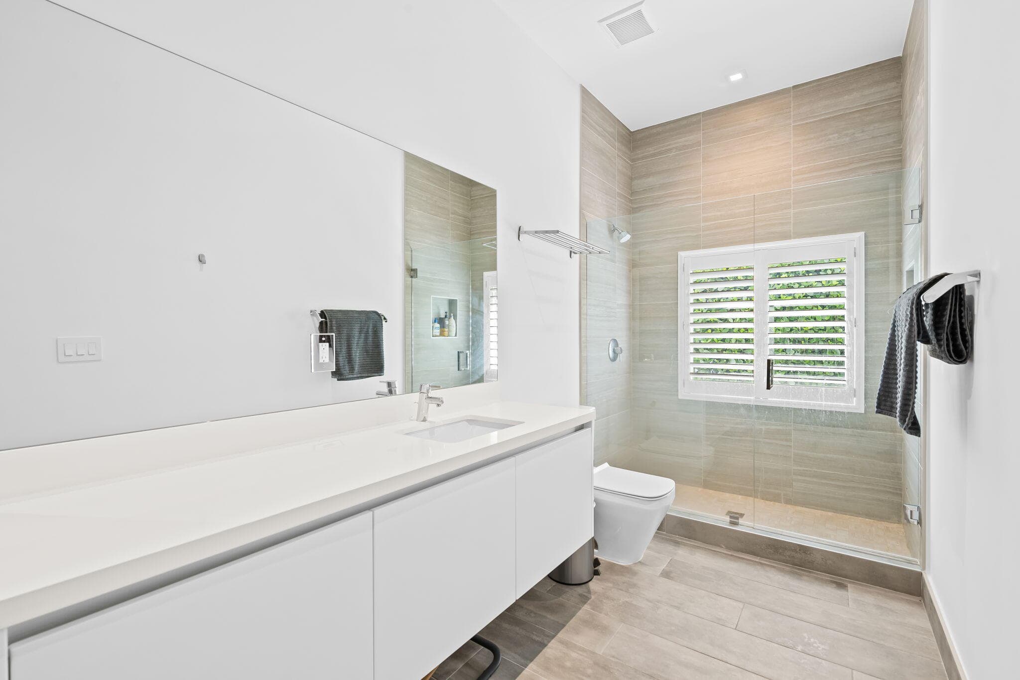 16758 Natures Way, Weston, FL 33326 18