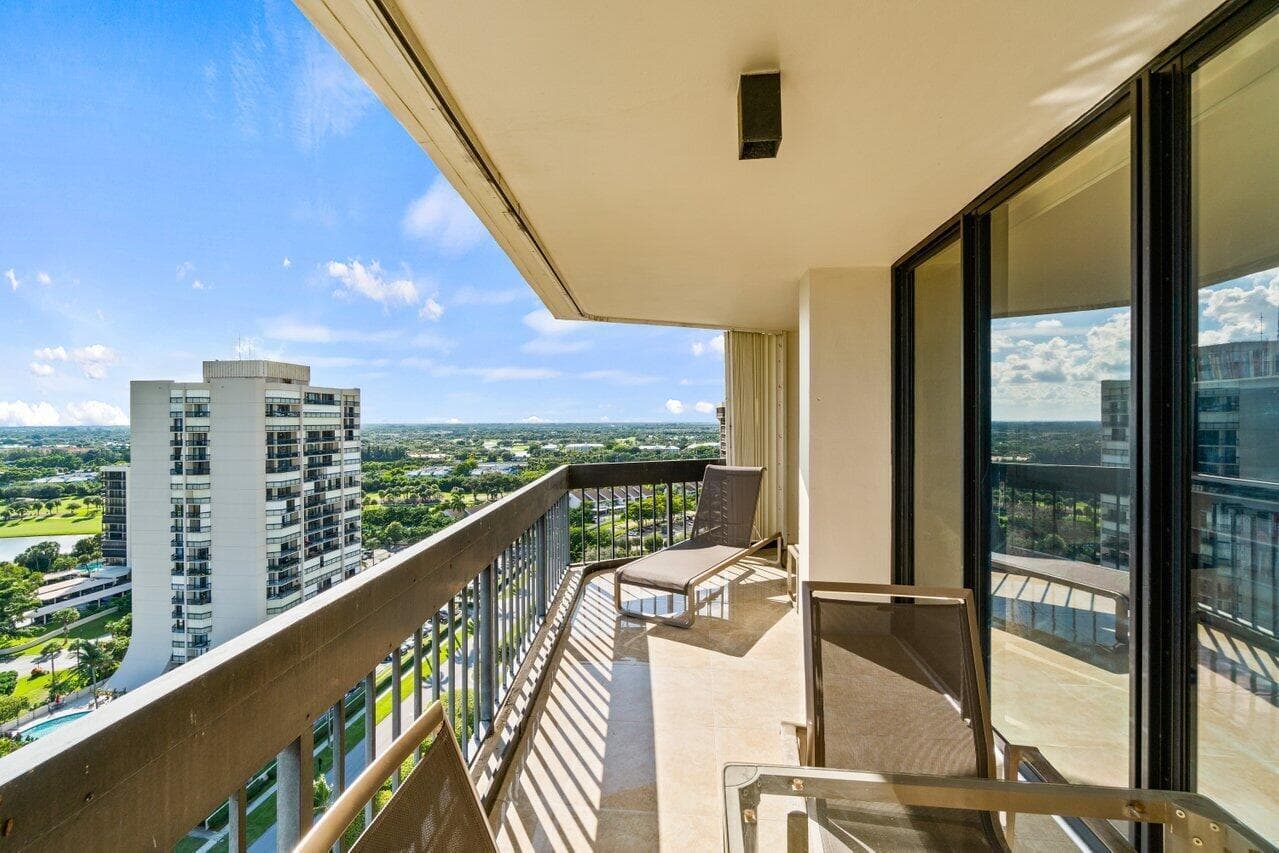 2400 Presidential Way 1906, West Palm Beach, FL 33401 14