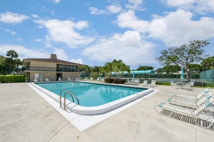 5340 NW 2nd Avenue NW 226, Boca Raton, FL 33487 26