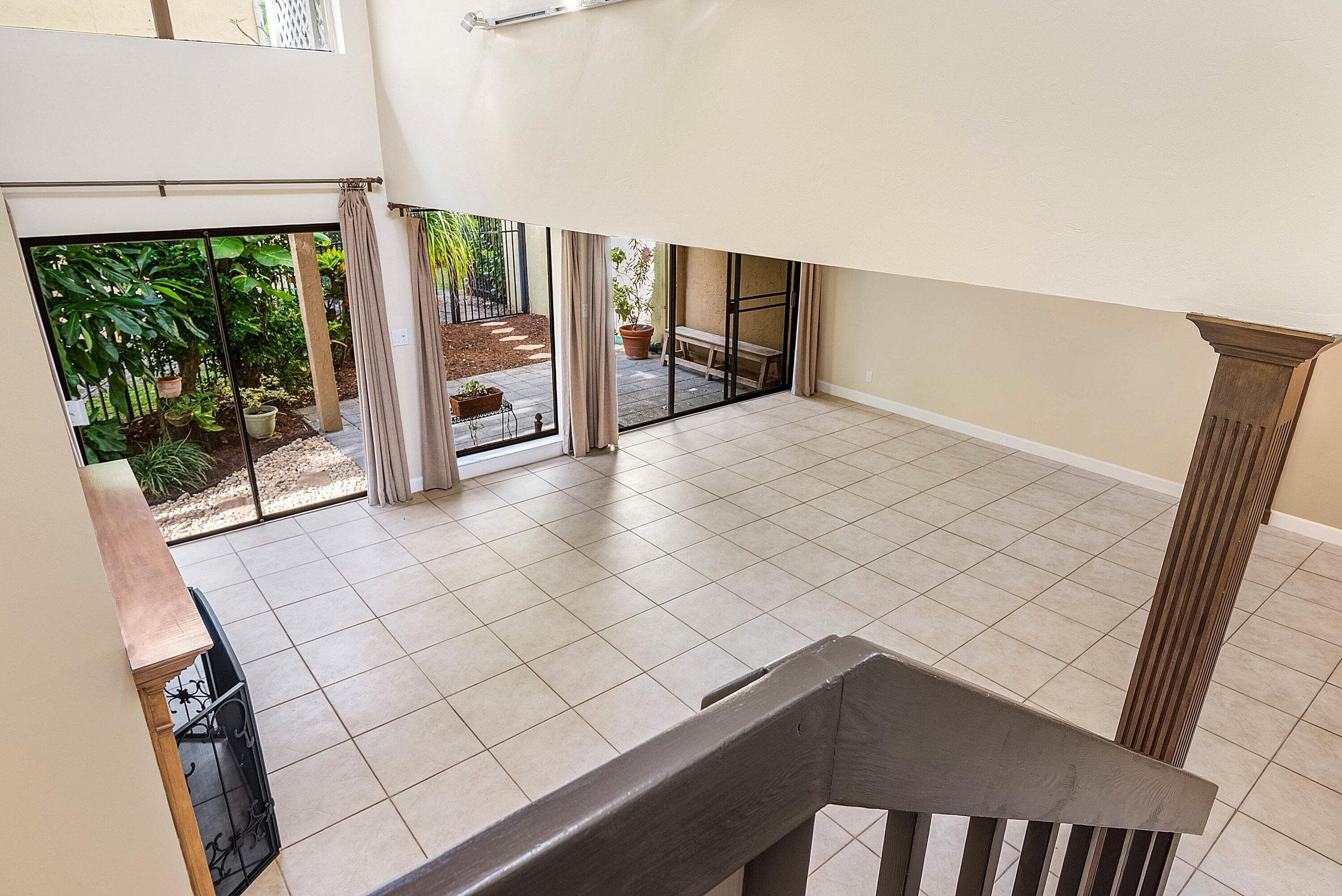 5664 Santiago Circle, Boca Raton, FL 33433 23