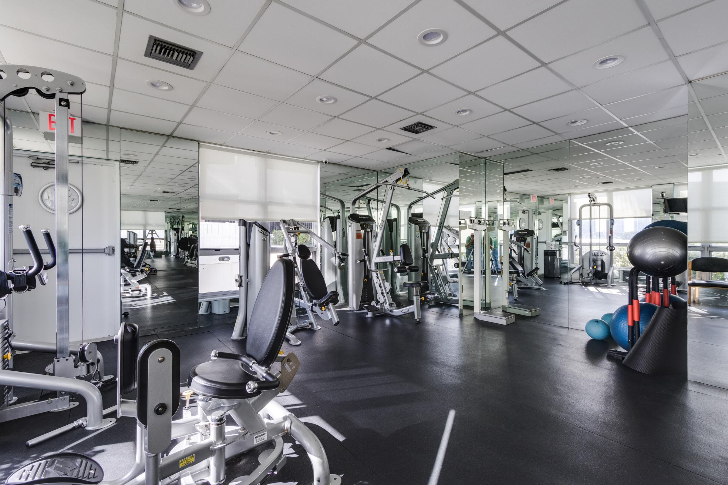3600 Mystic Pointe Drive Ph16, Aventura, FL 33180 49