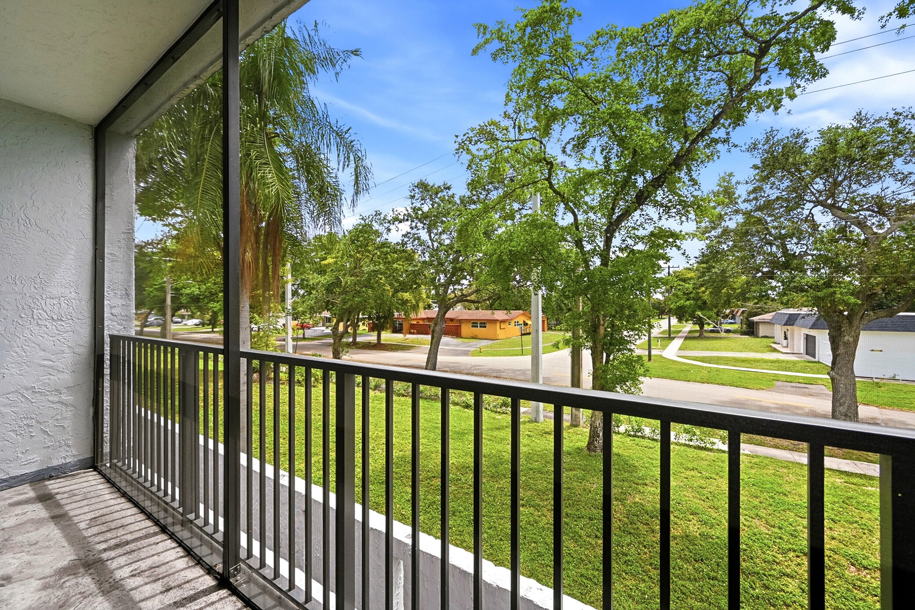 7541 NW 16th Street 1211, Plantation, FL 33313 24