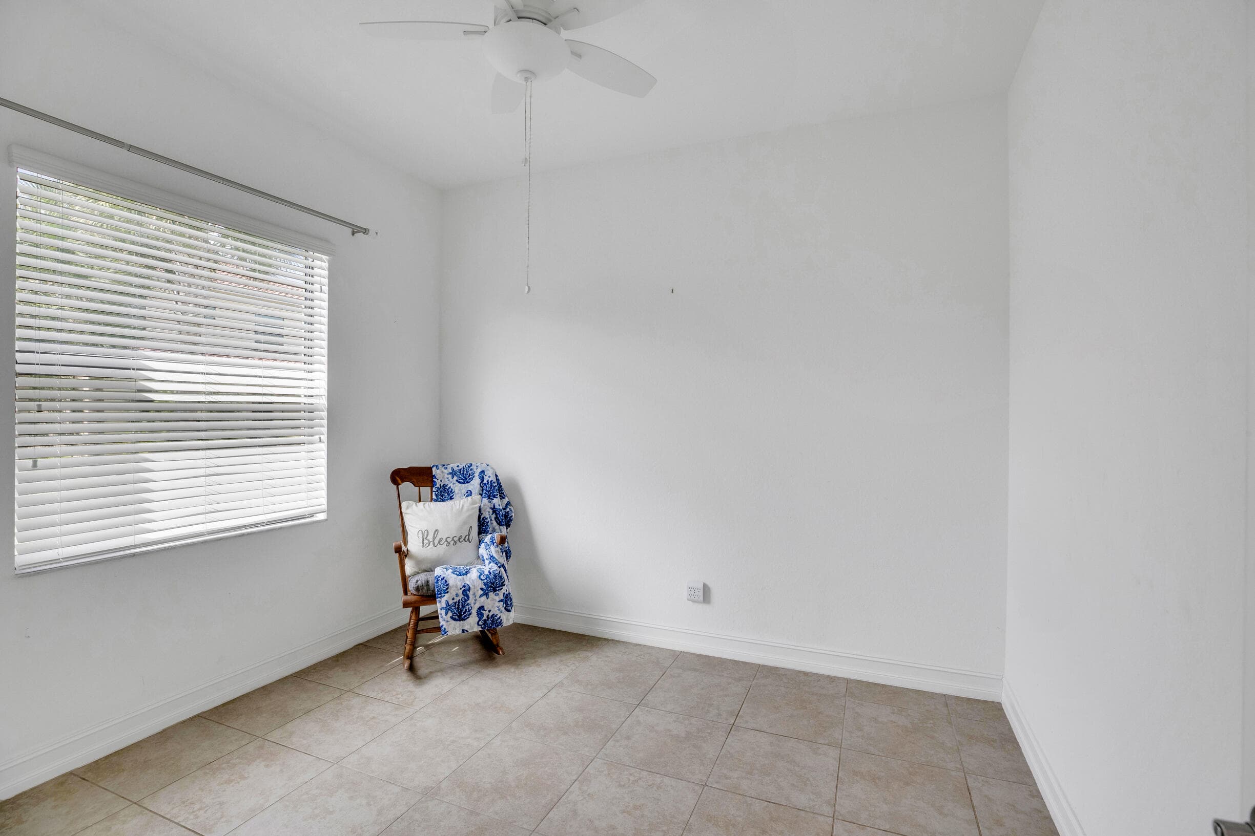 5585 40th Avenue, Vero Beach, FL 32967 32