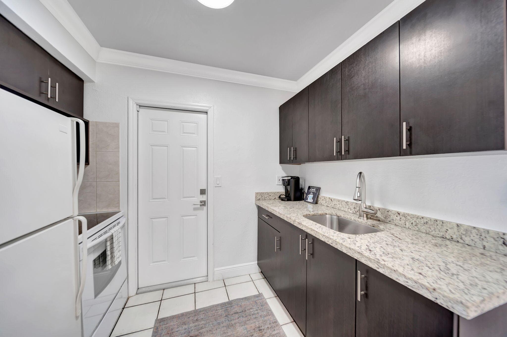 2724 NE 14th Street 5, Fort Lauderdale, FL 33304 4