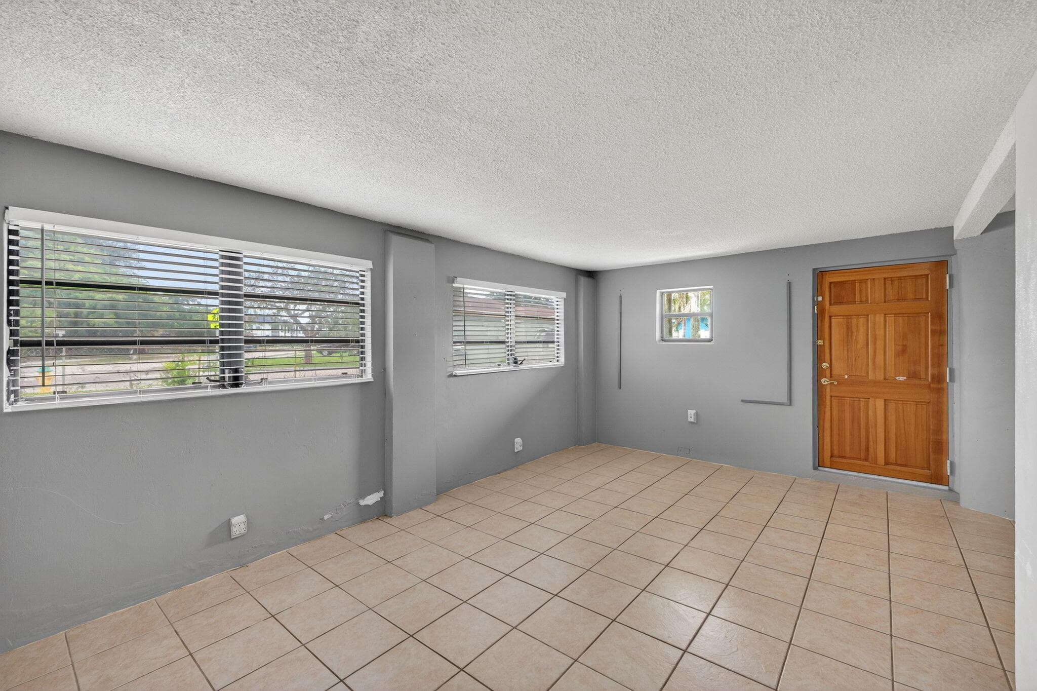 4117 NW 5th Avenue, Oakland Park, FL 33309 17