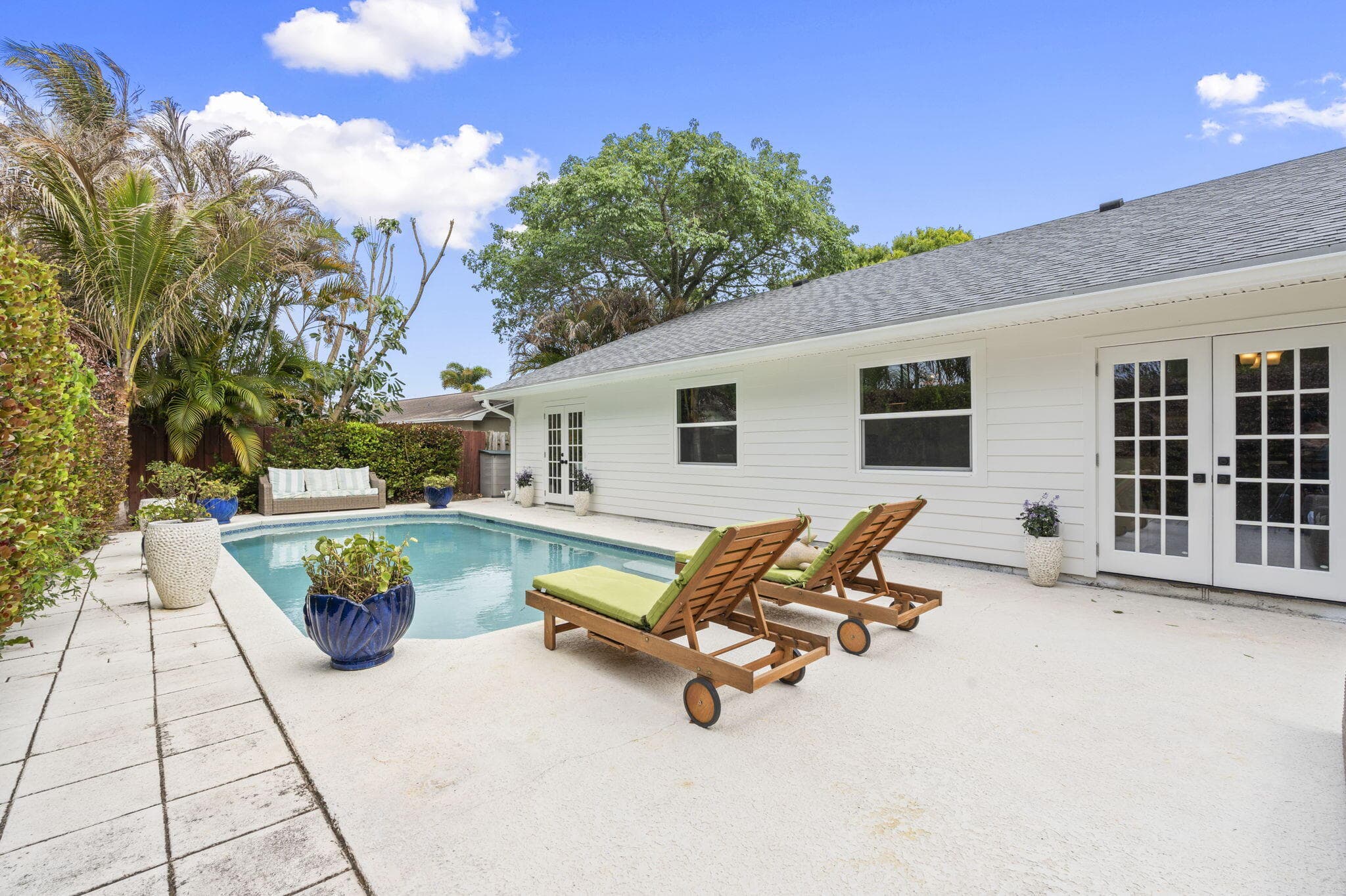1904 NE Avenida Dracaena, Jensen Beach, FL 34957 25