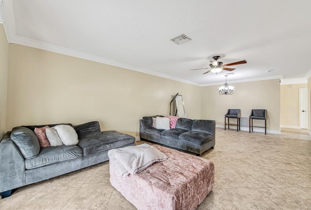 4917 Luqui Court, West Palm Beach, FL 33415 25