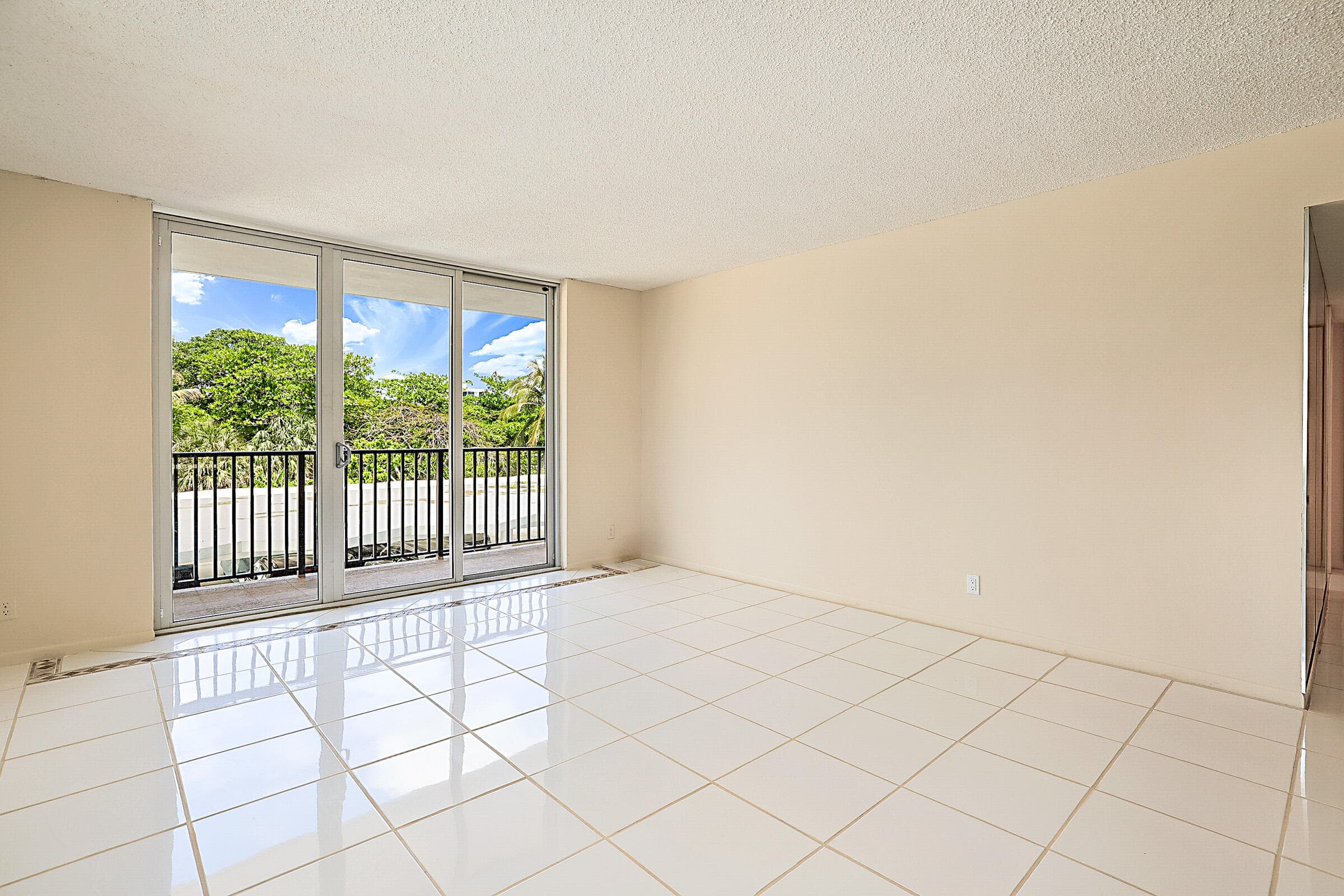 2121 N Ocean Boulevard 302e, Boca Raton, FL 33431 5