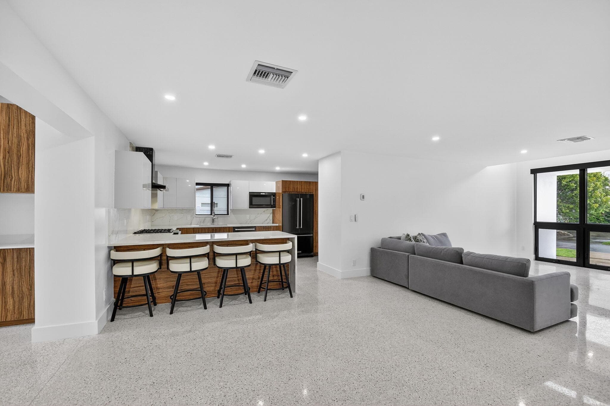 504 Flotilla Road, North Palm Beach, FL 33408 17