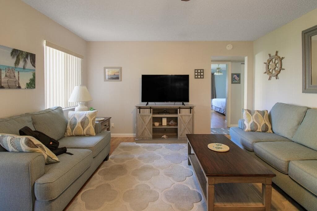 407 Pine Glen Lane C-1, Greenacres, FL 33463 5