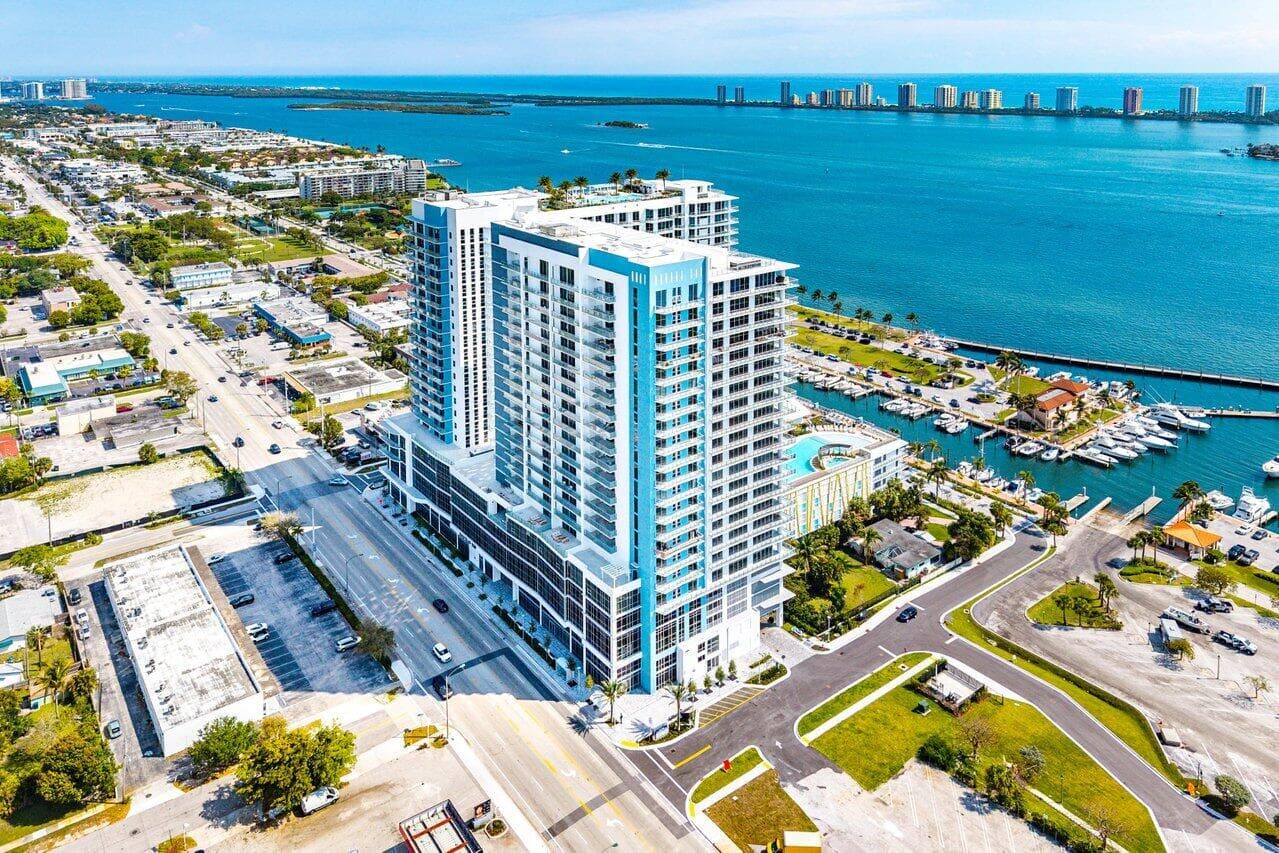 220 Lake Shore Drive 1415, Lake Park, FL 33403 34