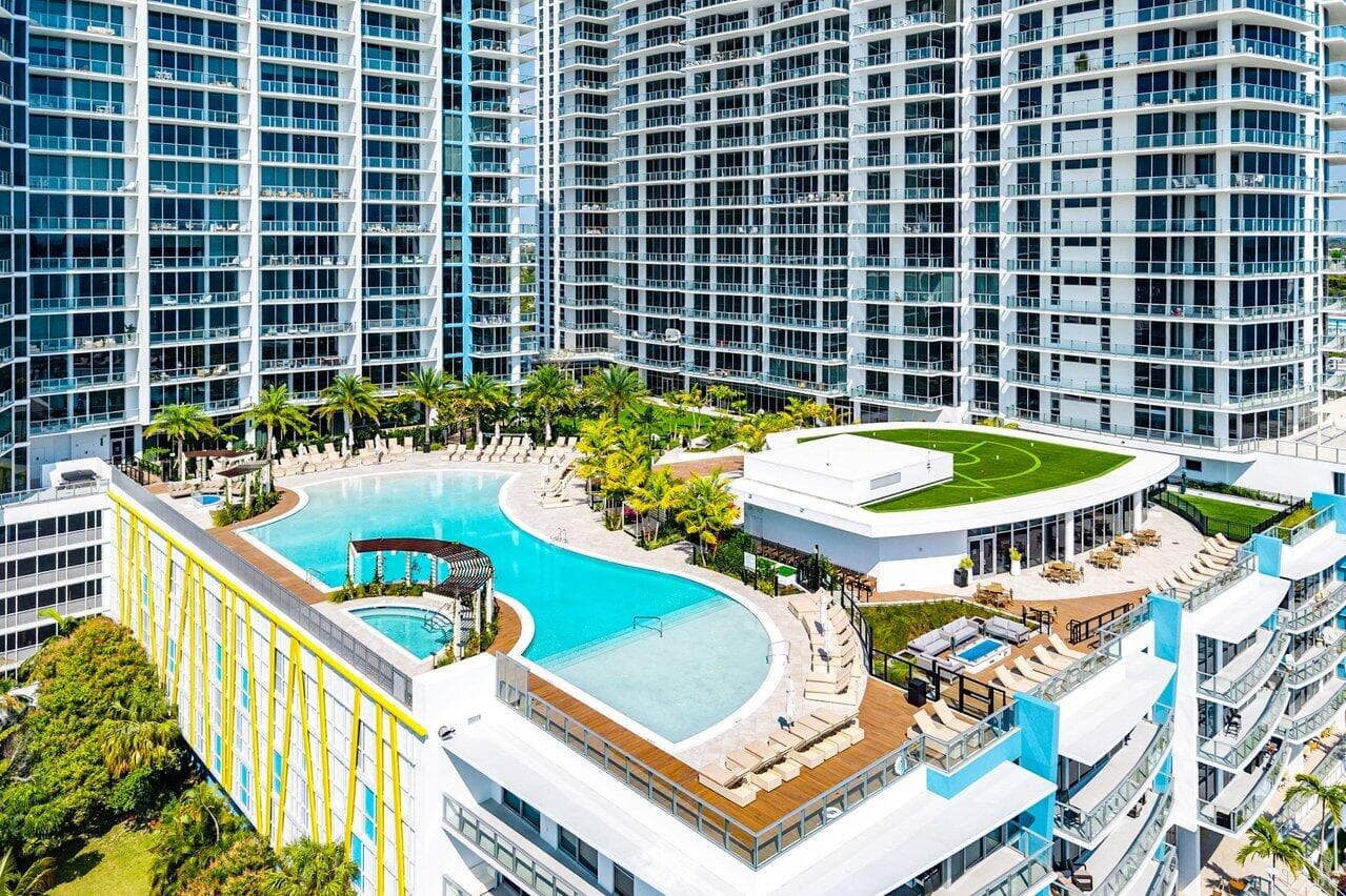 220 Lake Shore Drive 1415, Lake Park, FL 33403 40