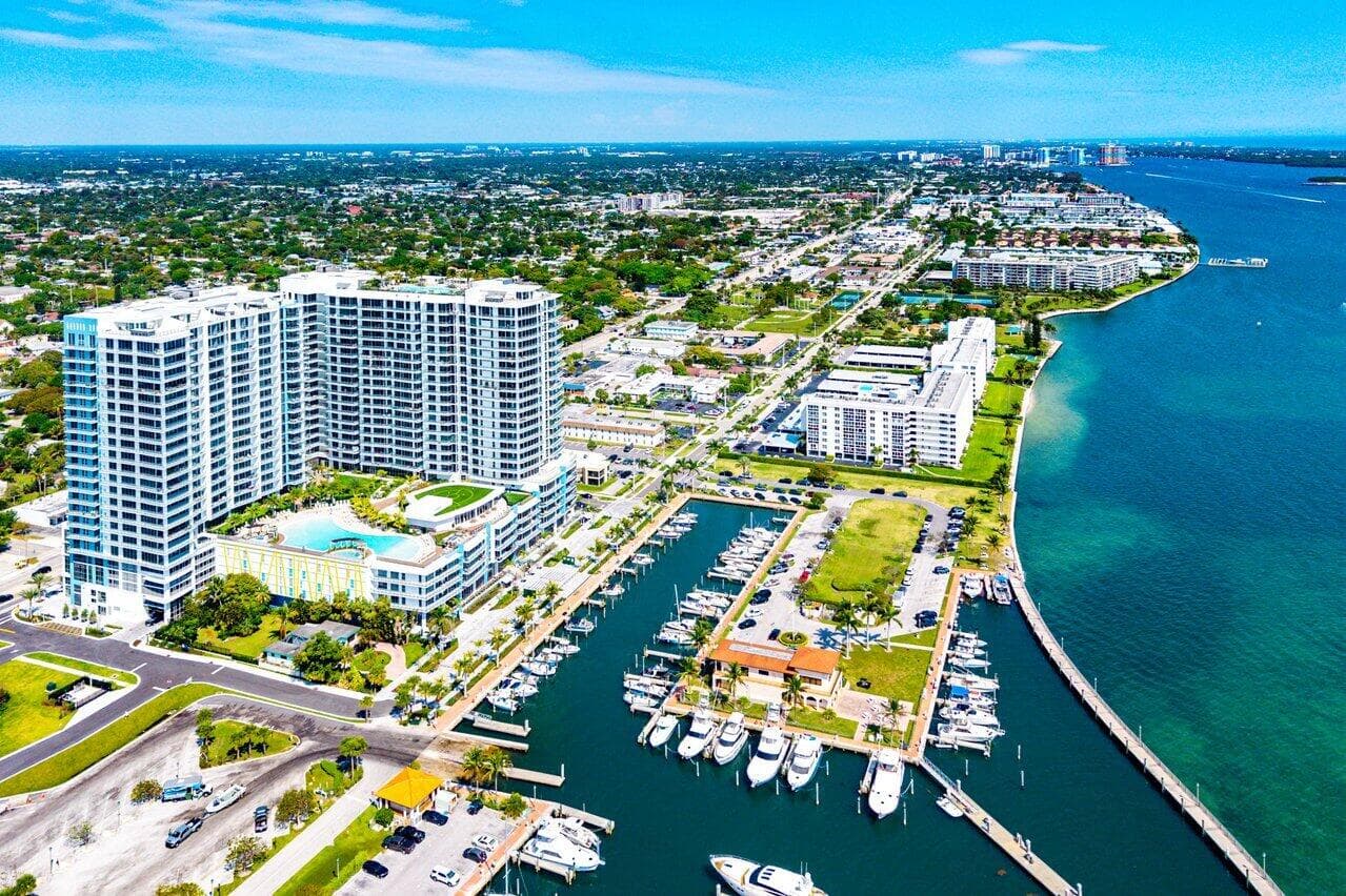220 Lake Shore Drive 1415, Lake Park, FL 33403 43