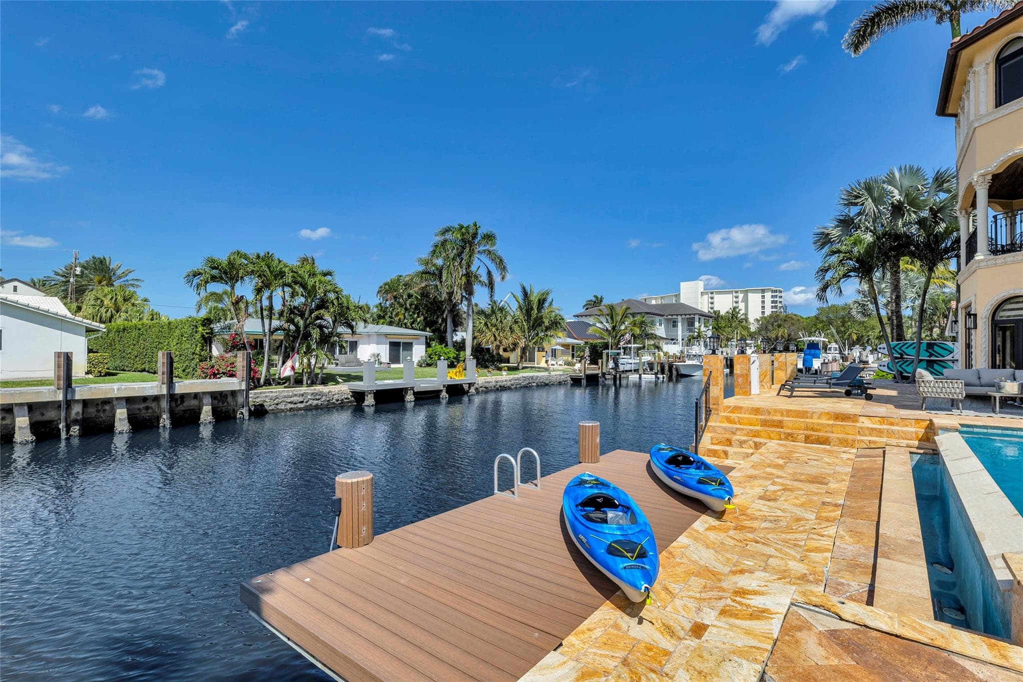 1011 Rhodes Villa Avenue, Delray Beach, FL 33483 47
