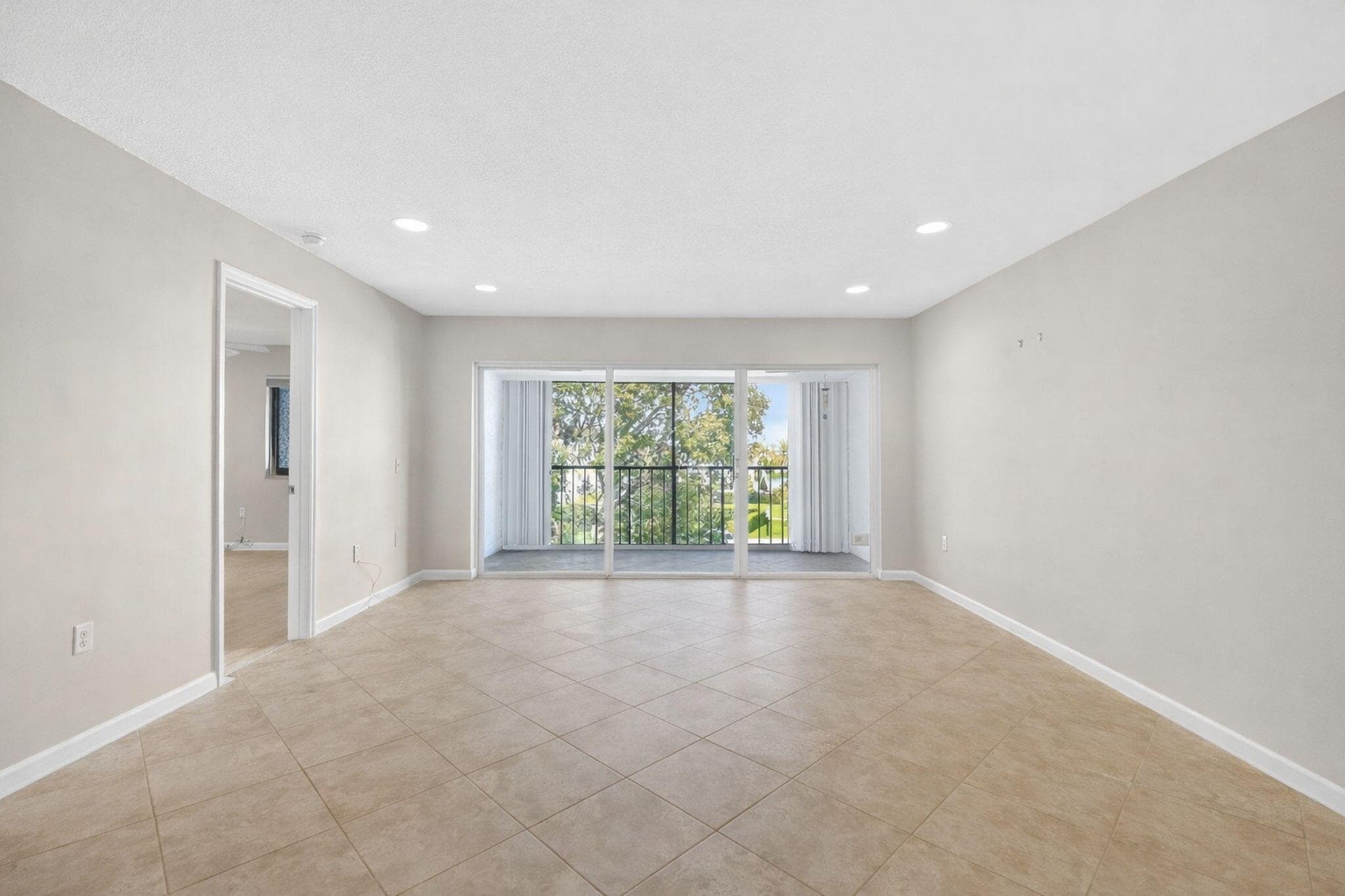 4248 Deste Court 304, Lake Worth, FL 33467 20