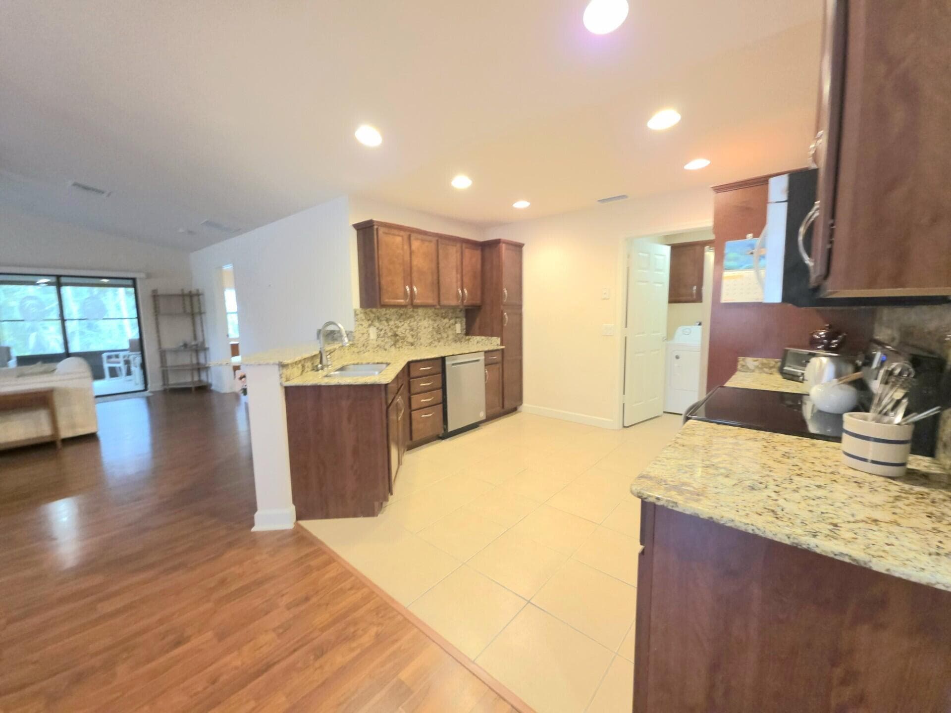 17 San Felipe, Fort Pierce, FL 34951 39