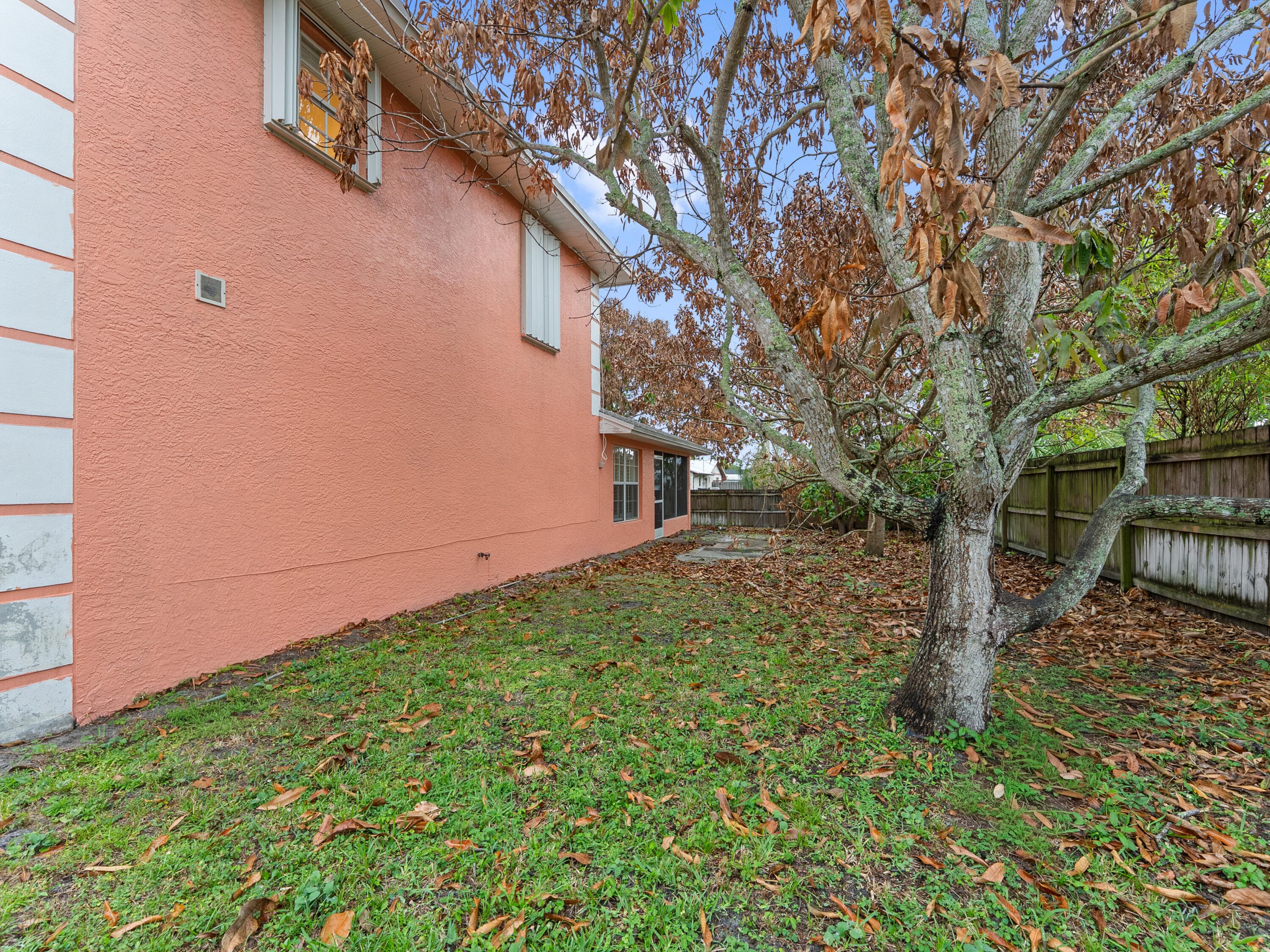 430 SE Thanksgiving Avenue, Port St. Lucie, FL 34984 32
