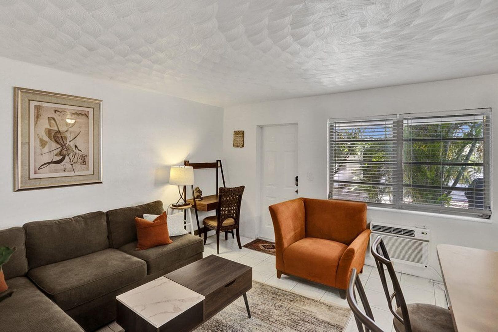 820 NE 16th Avenue 9, Fort Lauderdale, FL 33304