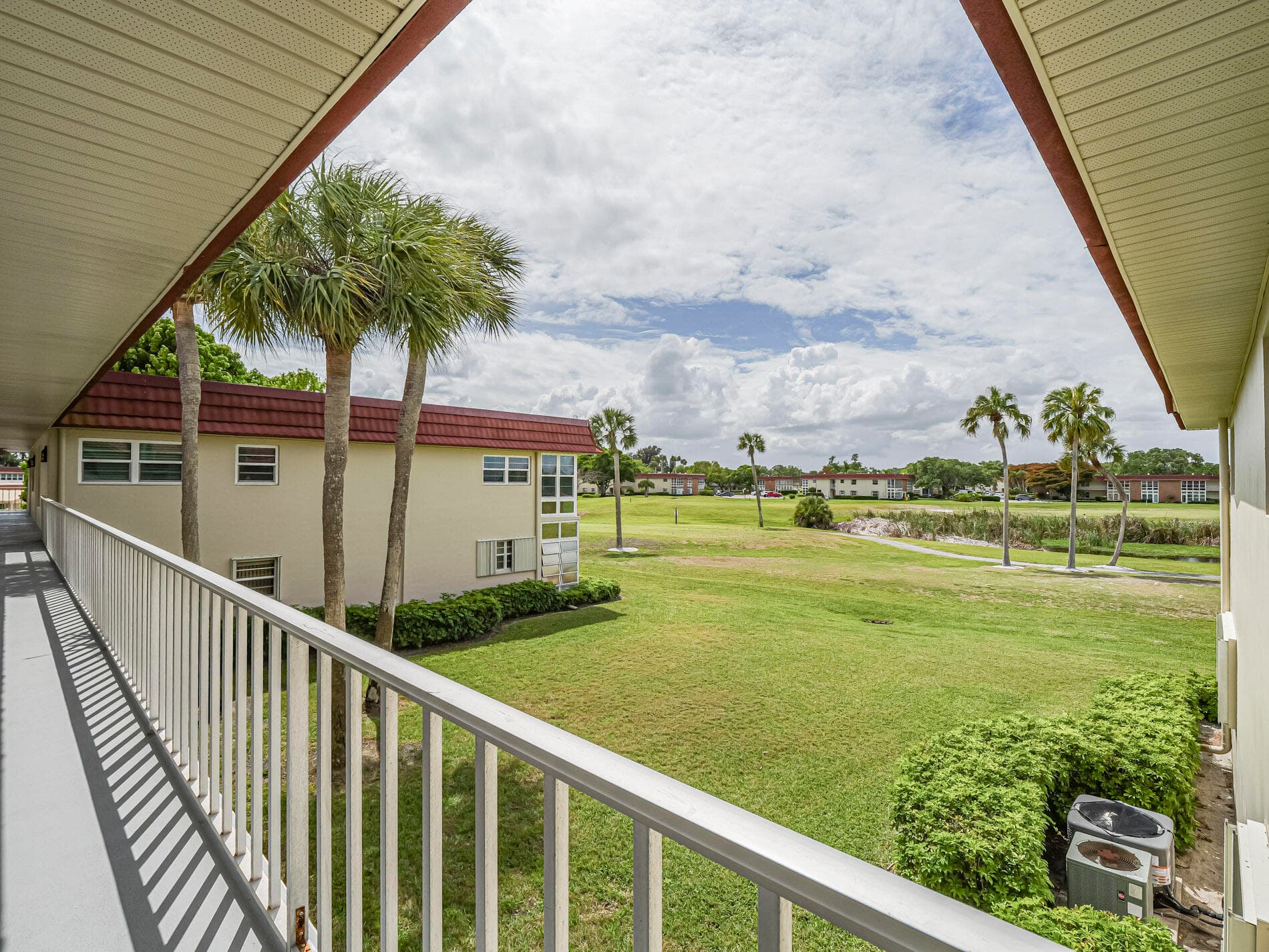 27 Pine Arbor Lane 205, Vero Beach, FL 32962 2
