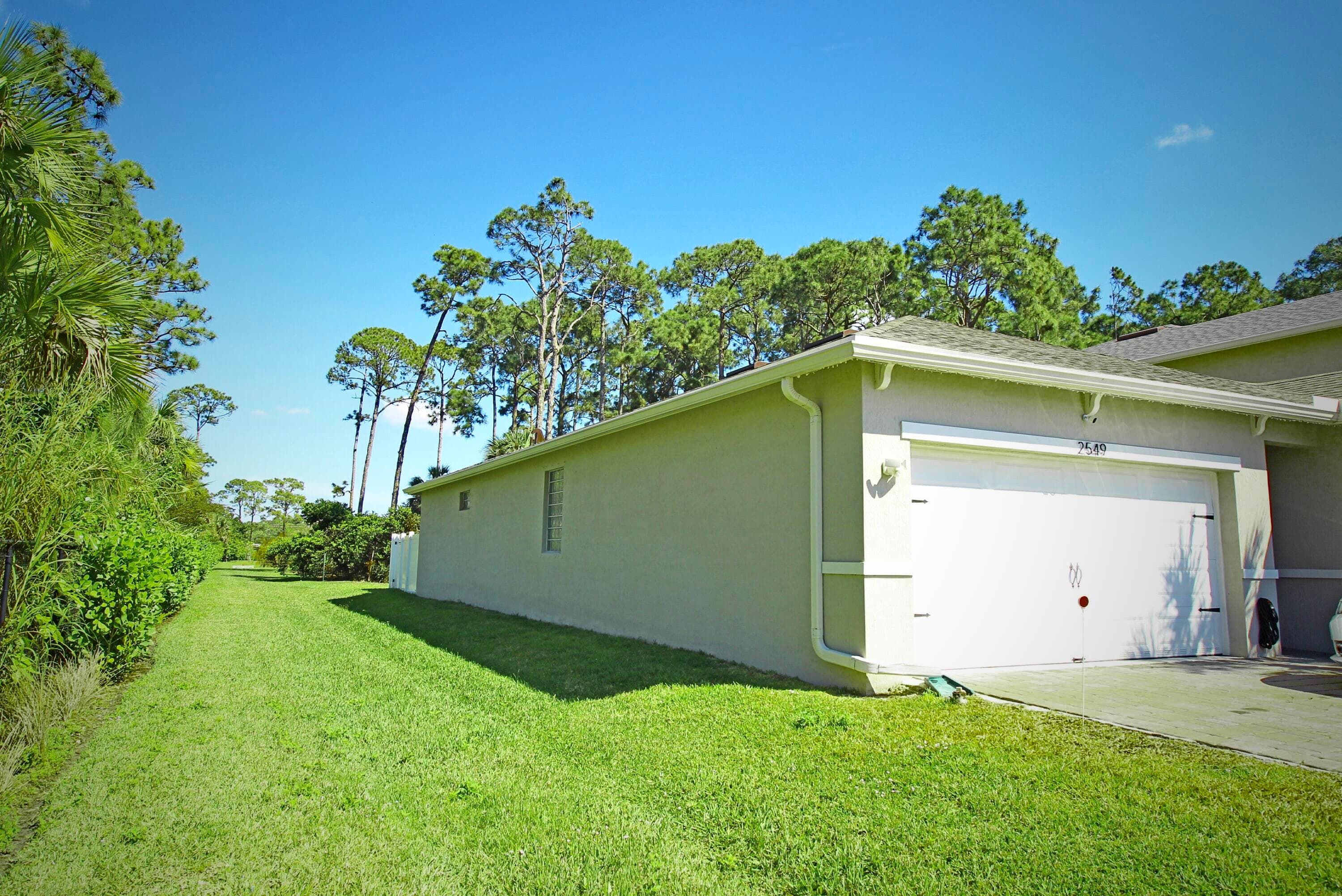 2549 Timber Forest Drive, West Palm Beach, FL 33415 3