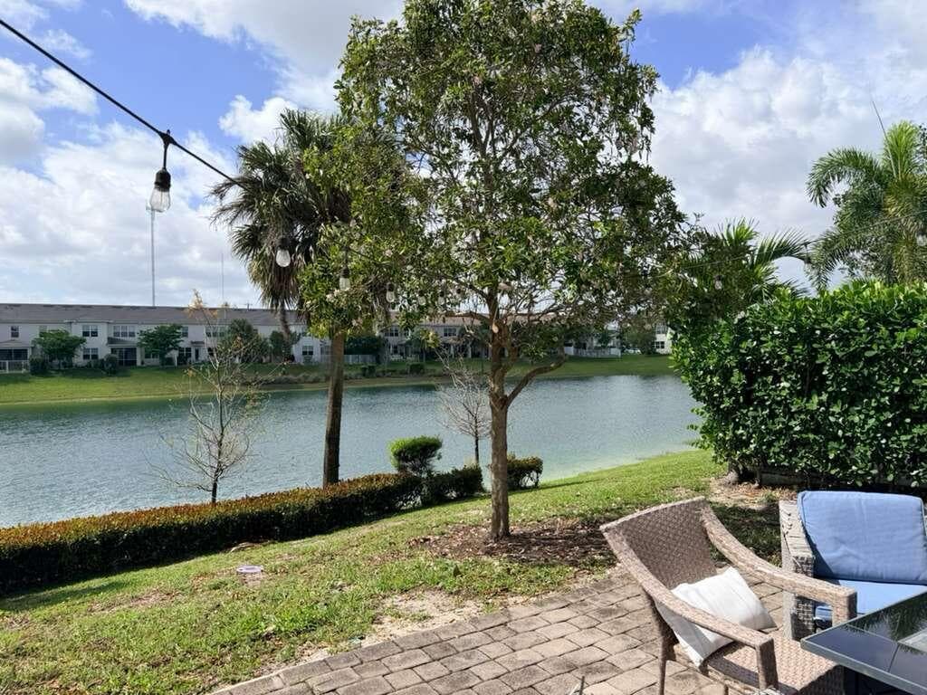 4924 Greenway Drive, Hollywood, FL 33021 4