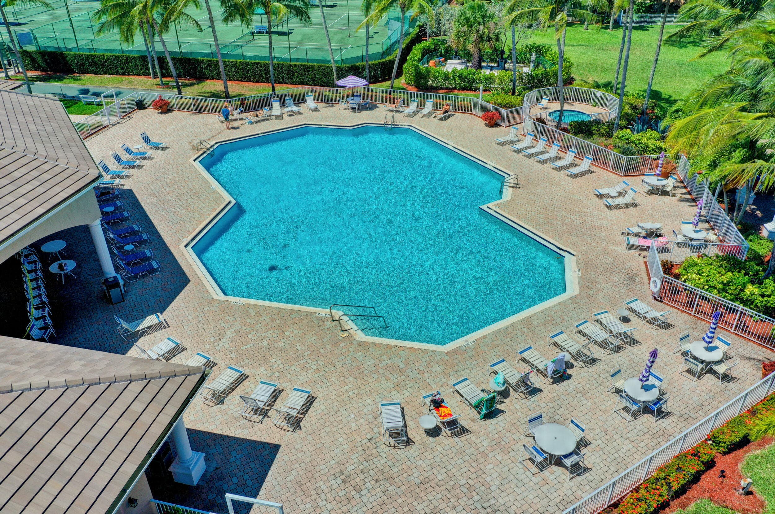 8600 Pine Cay, West Palm Beach, FL 33411 77