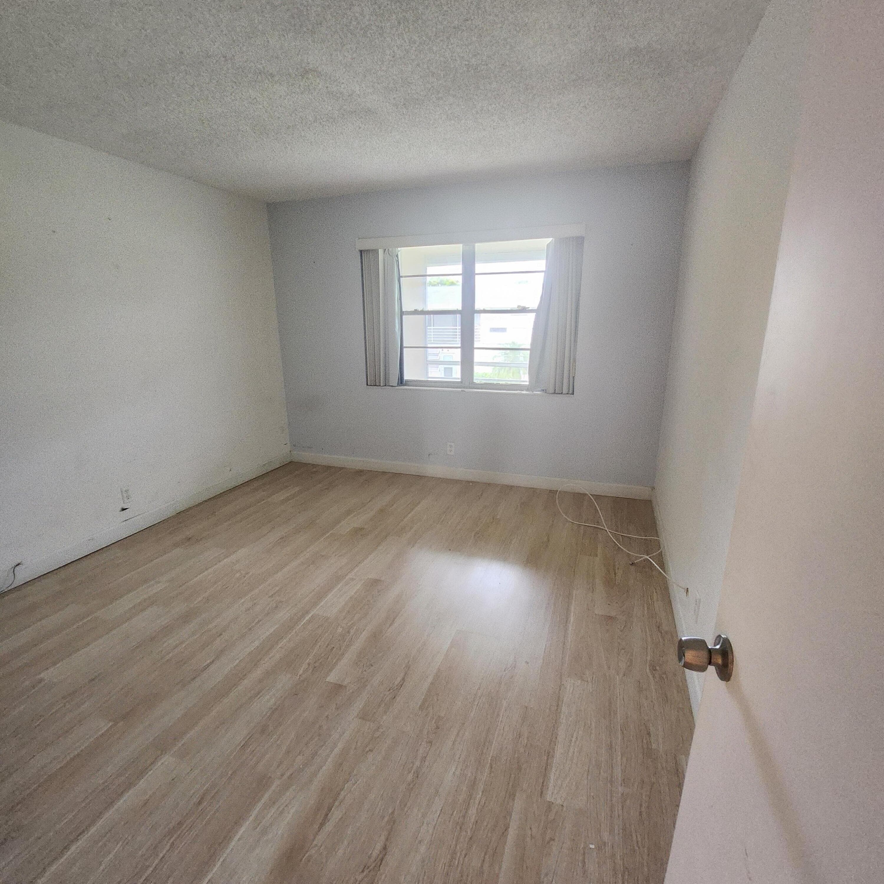 643 Durham W, Deerfield Beach, FL 33442 13