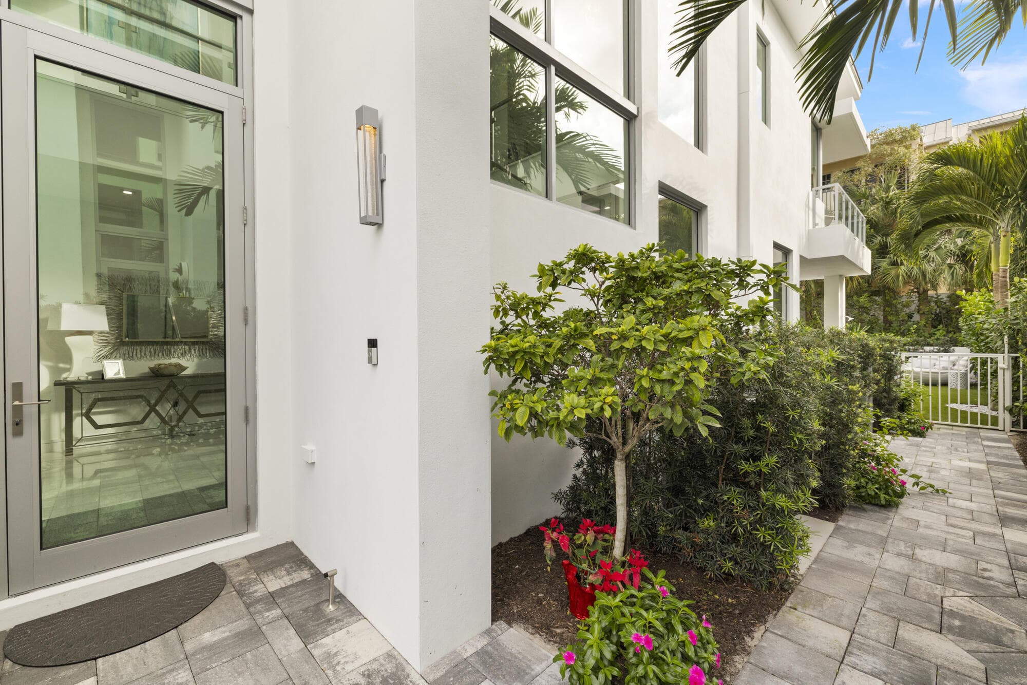 402 Ocean One Lane, Juno Beach, FL 33408 32