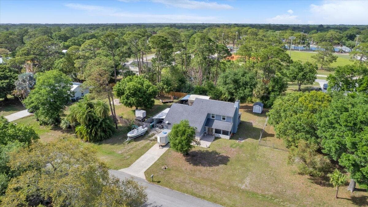 7202 Kenwood Road, Fort Pierce, FL 34951 2