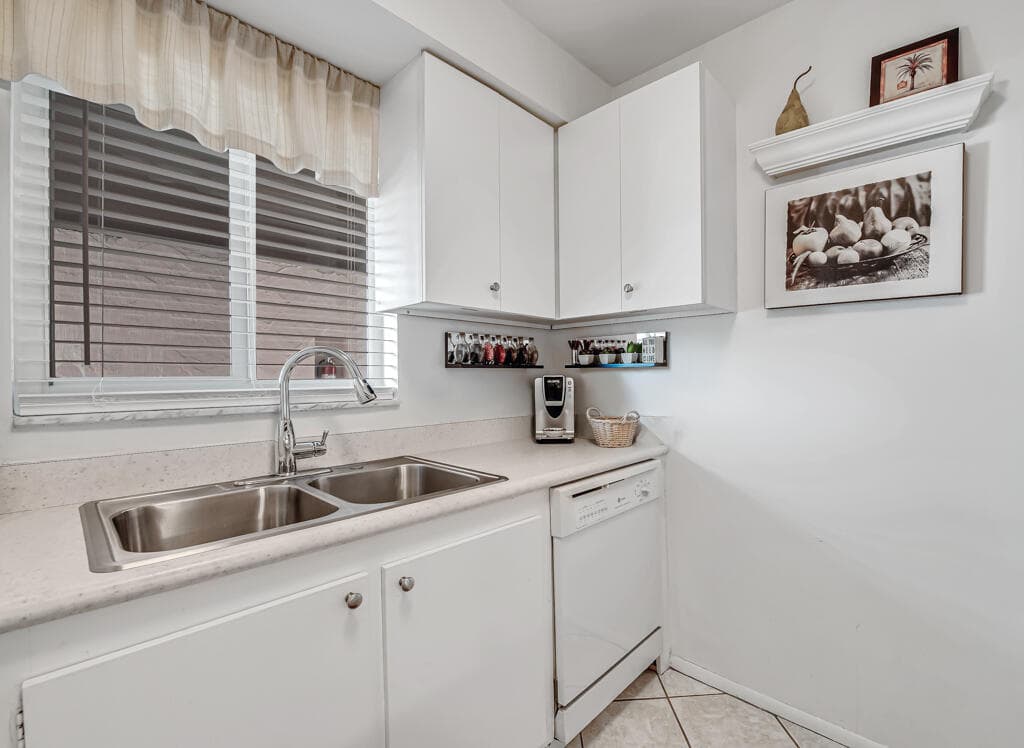 12022 W Greenway Drive 204, Royal Palm Beach, FL 33411 14