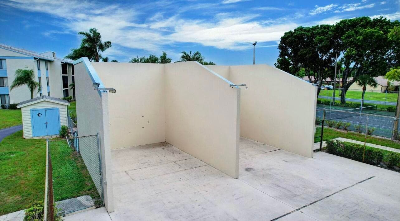 1007 Green Pine Boulevard D2, West Palm Beach, FL 33409 24