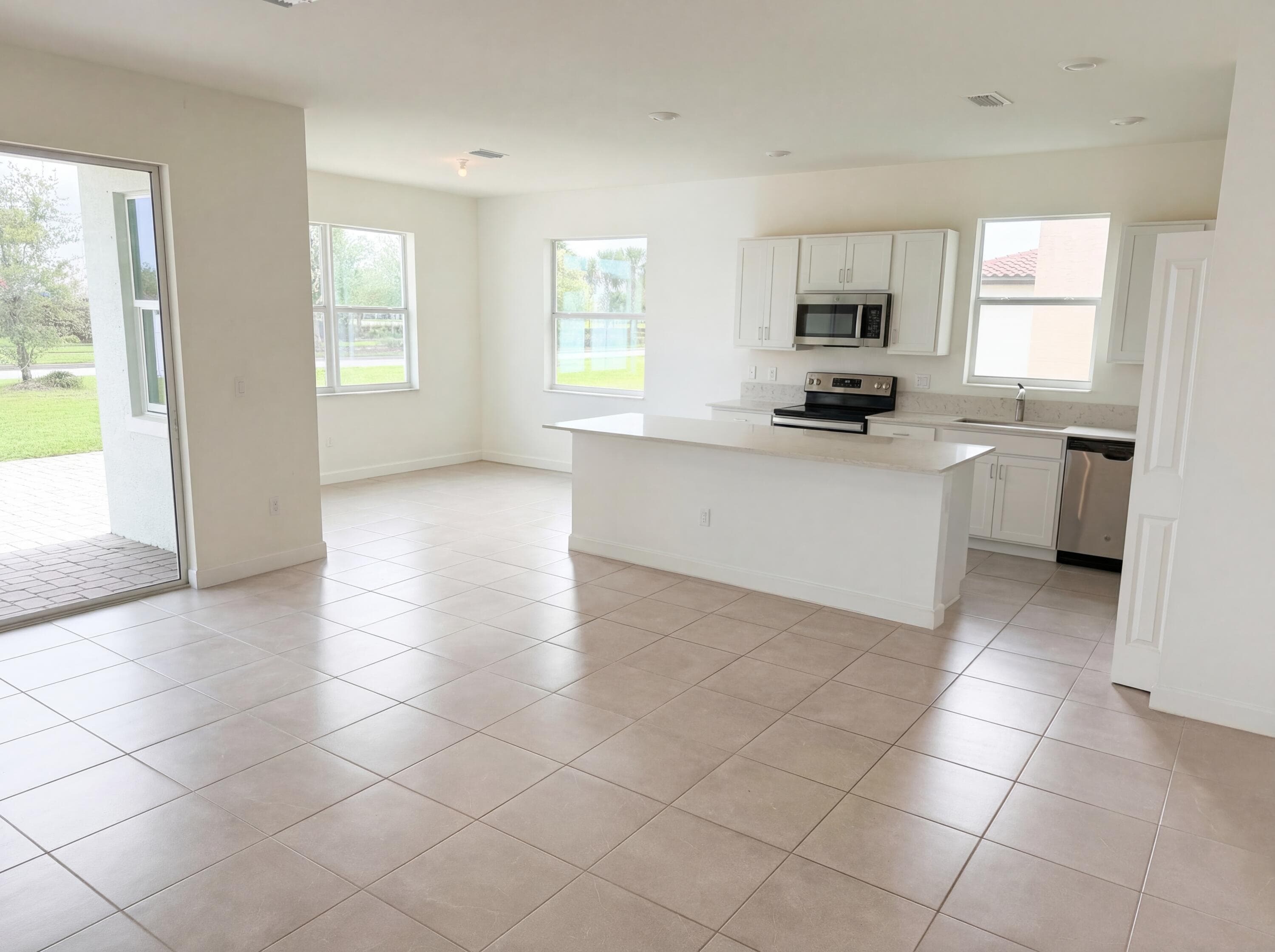12473 NW Lynch Lane, FL 34987 13