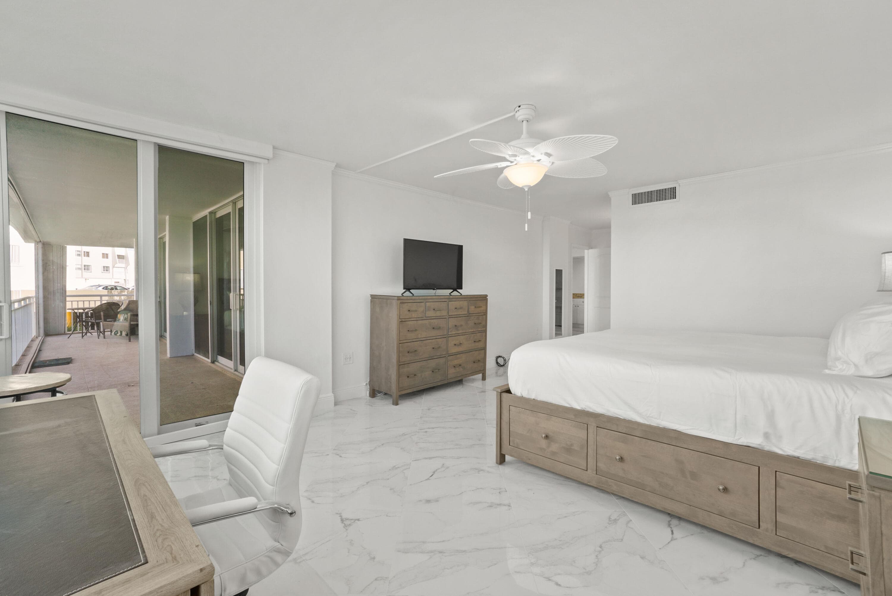 3546 S Ocean Boulevard 420, South Palm Beach, FL 33480 13