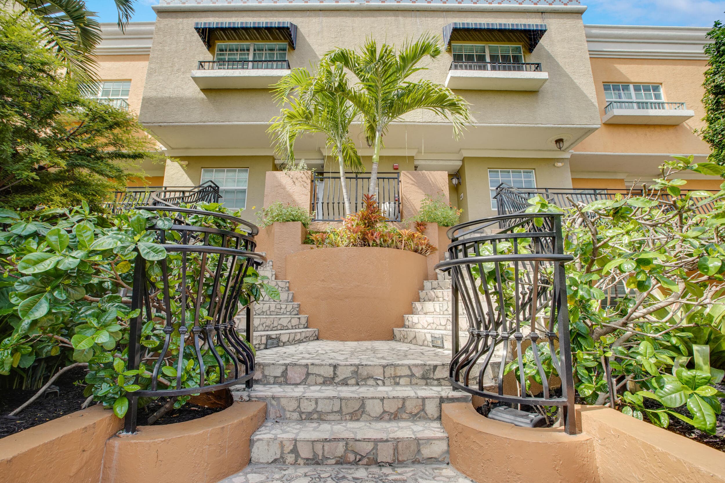 1111 E Las Olas Boulevard 410, Fort Lauderdale, FL 33301 6