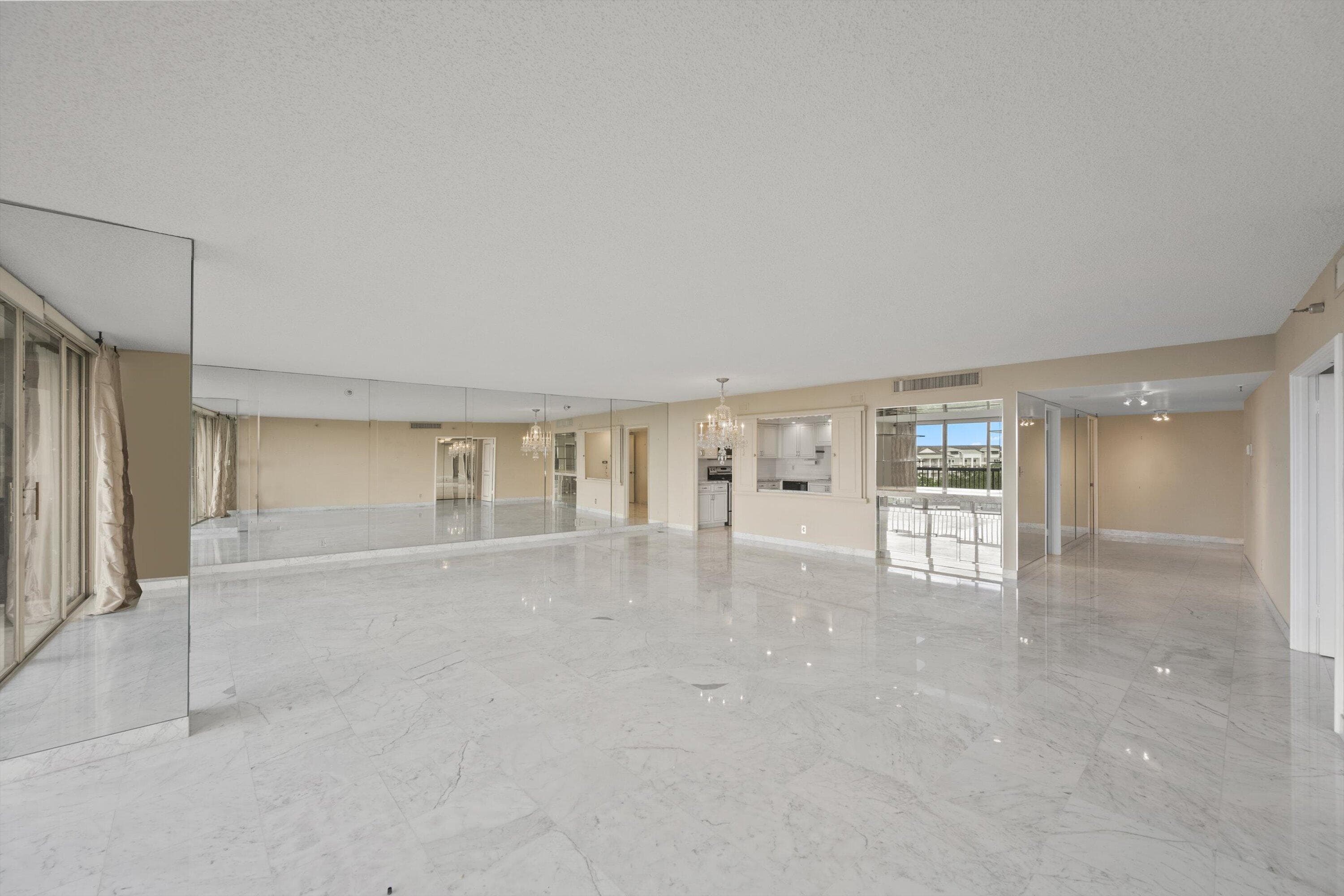 2480 Presidential Way 704, West Palm Beach, FL 33401 4
