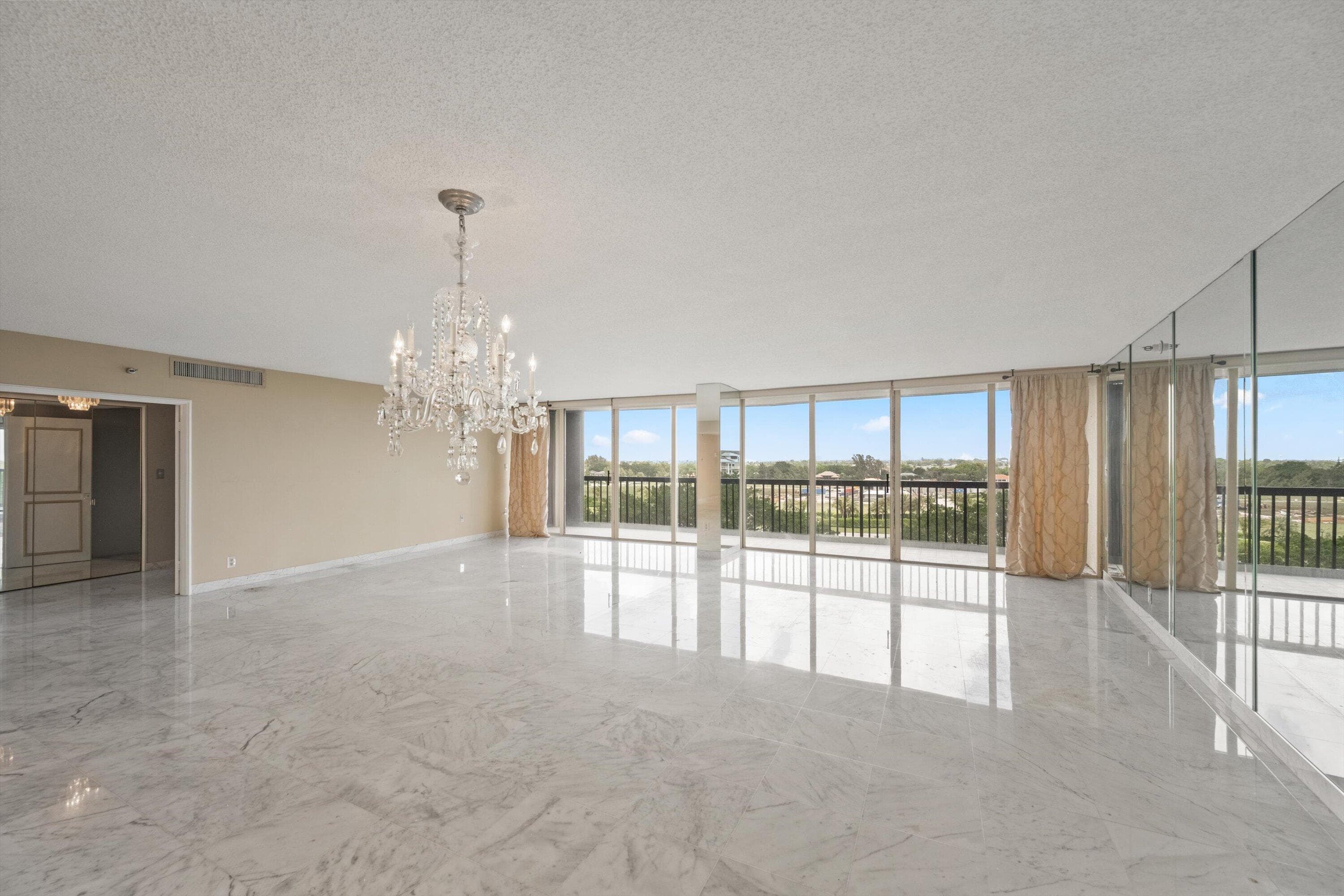 2480 Presidential Way 704, West Palm Beach, FL 33401 2