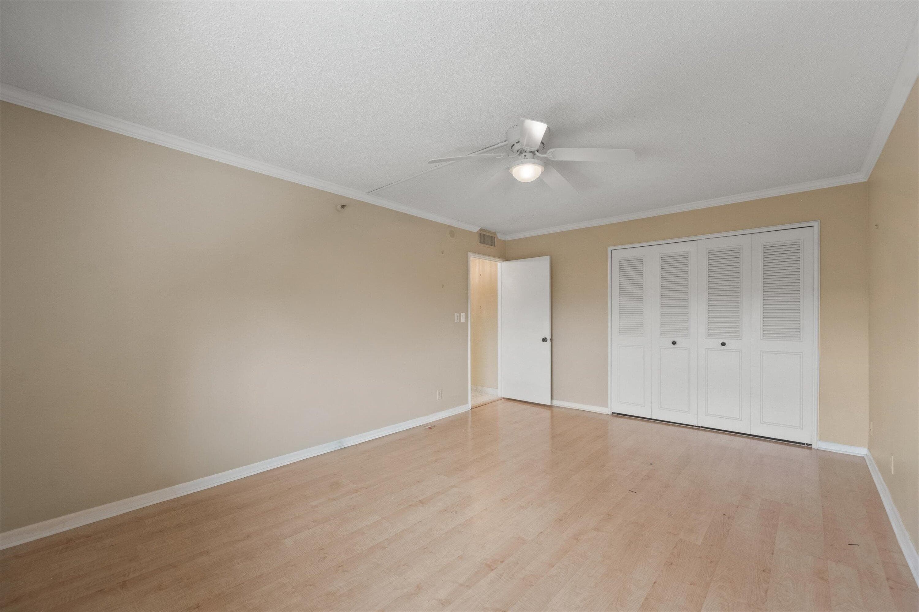 2480 Presidential Way 704, West Palm Beach, FL 33401 25