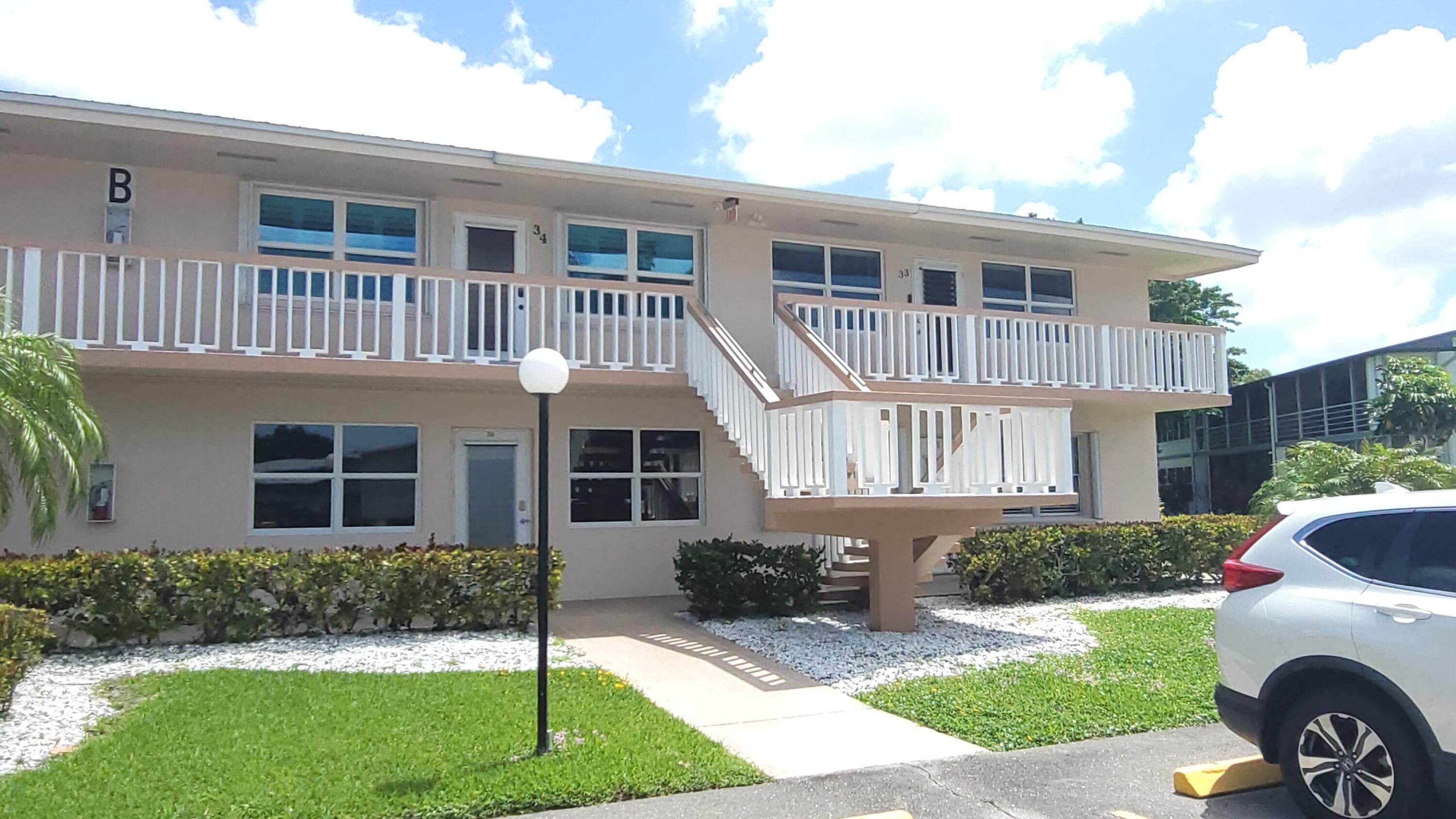 34 Somerset B, West Palm Beach, FL 33417 41