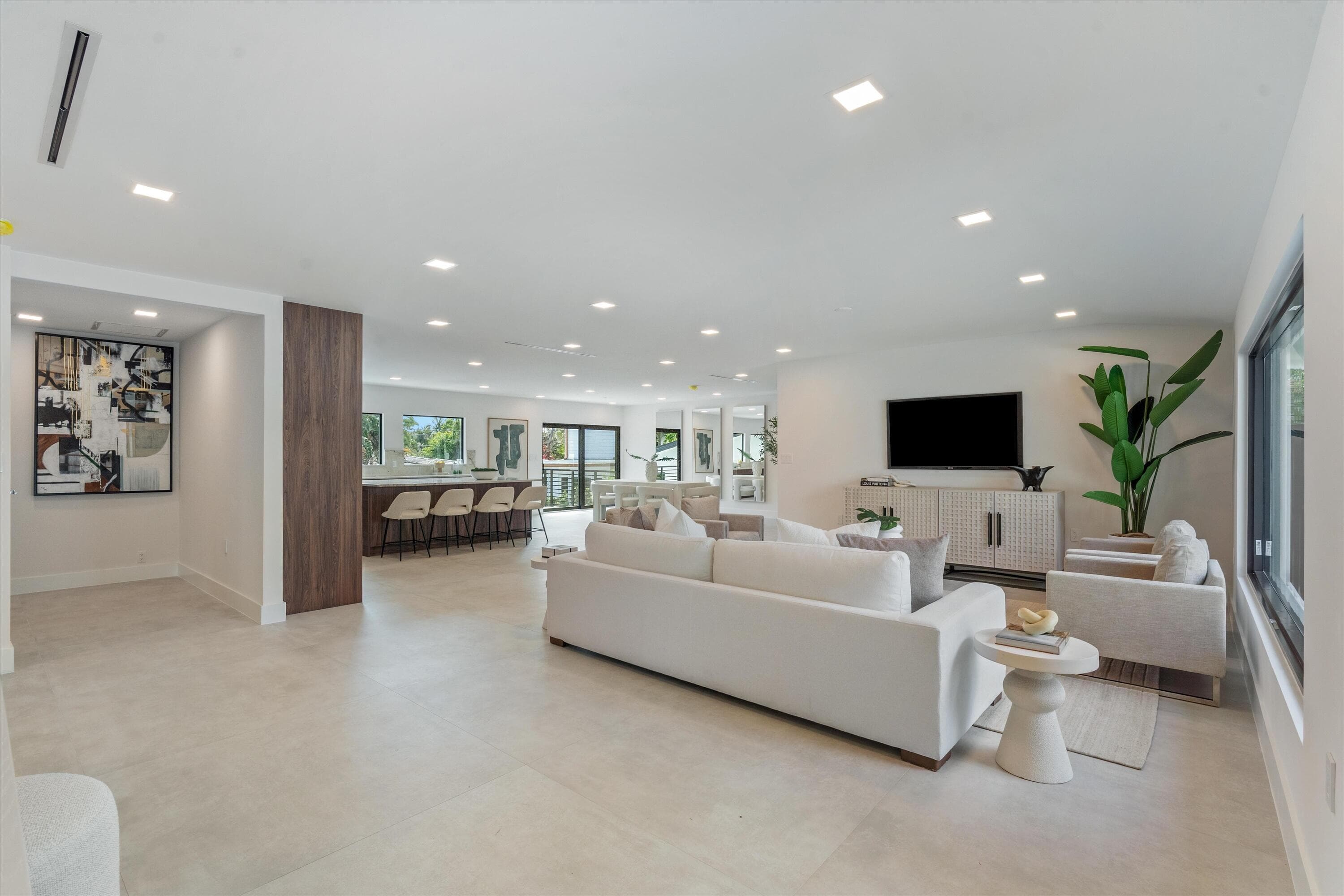 1032 SE 13th Terrace, Fort Lauderdale, FL 33316 2