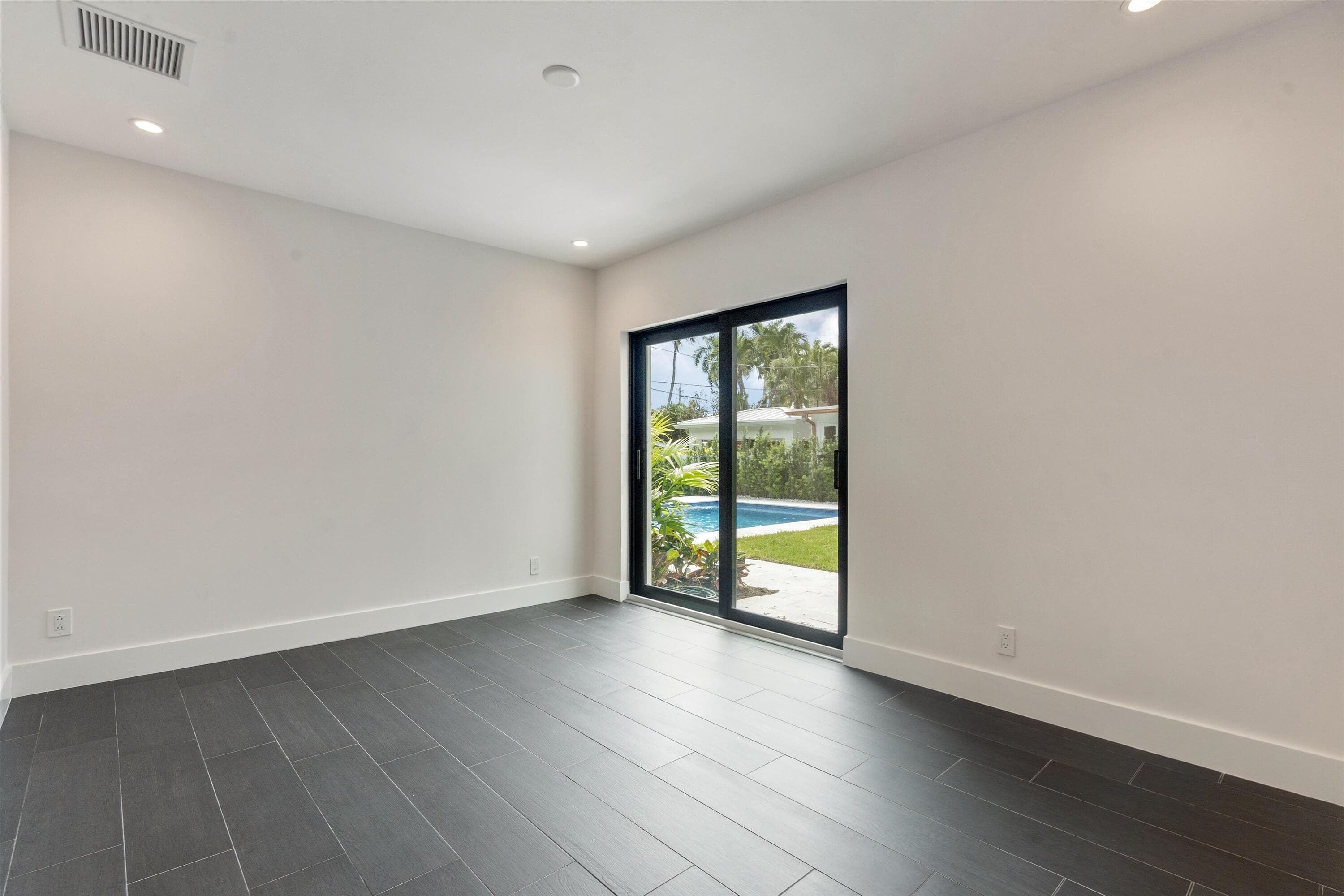 1032 SE 13th Terrace, Fort Lauderdale, FL 33316 24