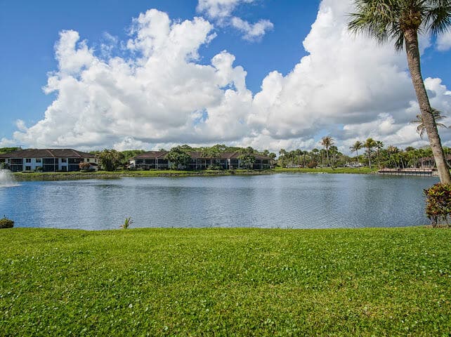 6081 SE Landing Way 6, Stuart, FL 34997 12