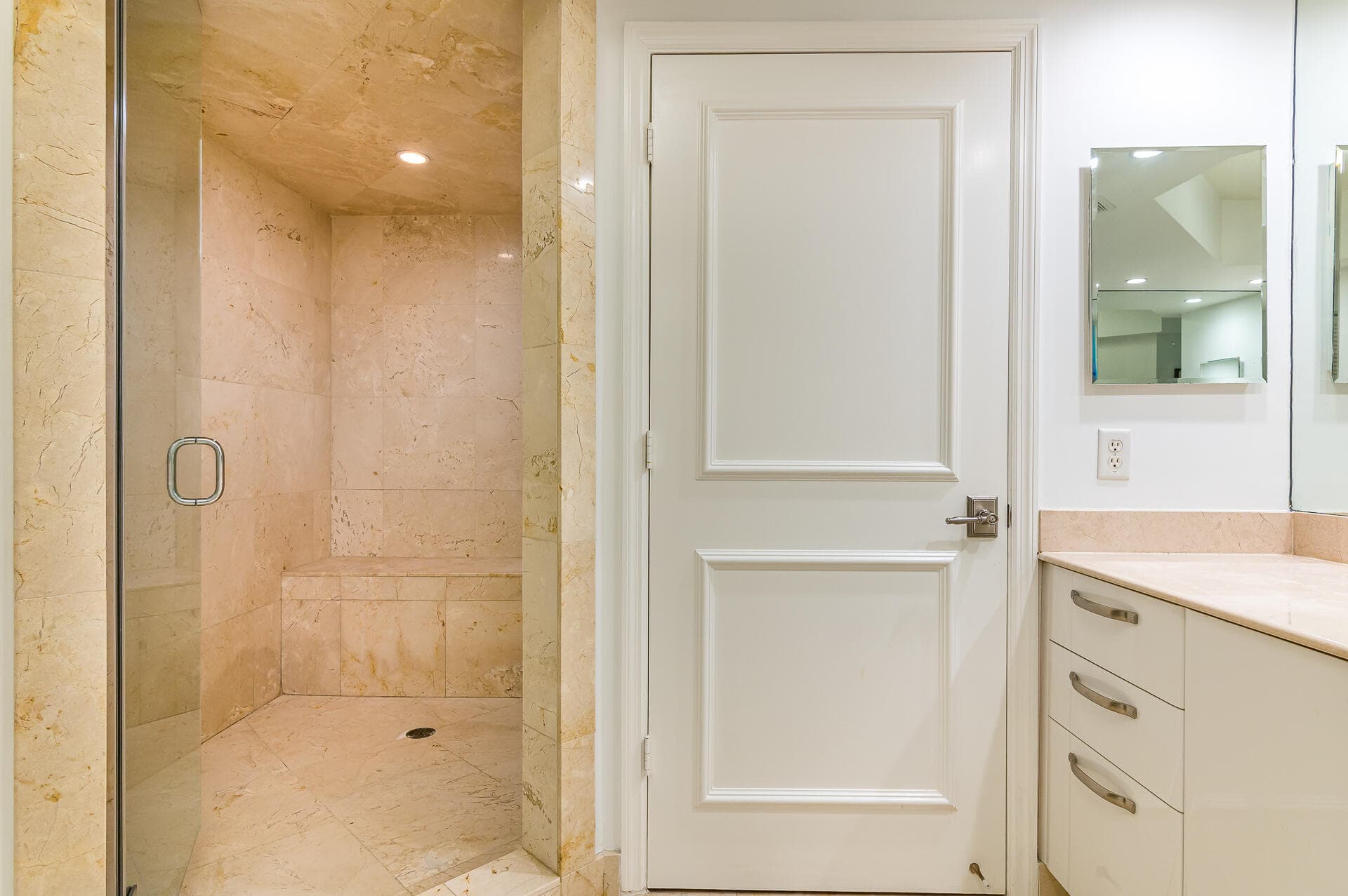 2051 SE 3rd Street 101, Deerfield Beach, FL 33441 20