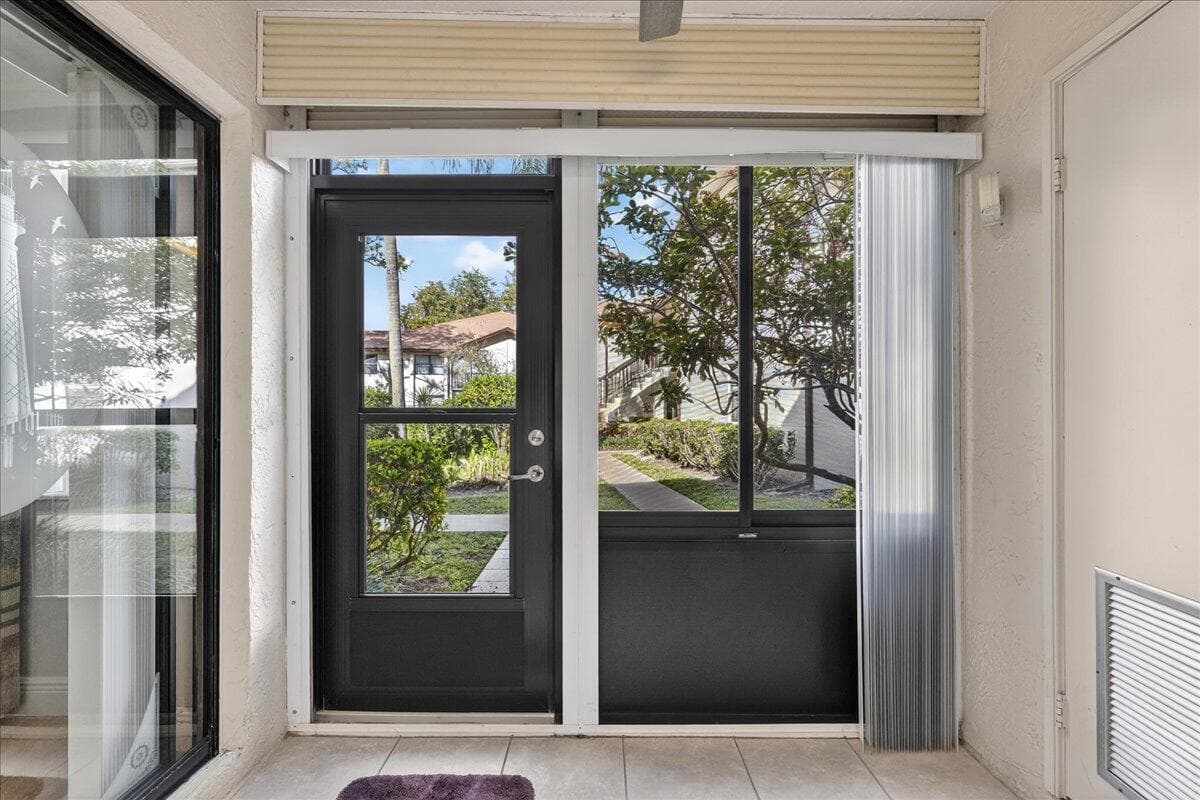 7633 Tahiti Lane 101, Lake Worth, FL 33467 21