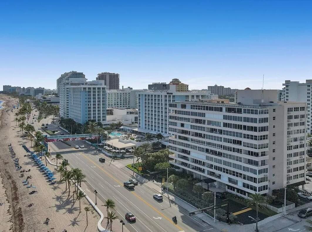 345 N Fort Lauderdale Beach Boulevard 201, Fort Lauderdale, FL 33304 2