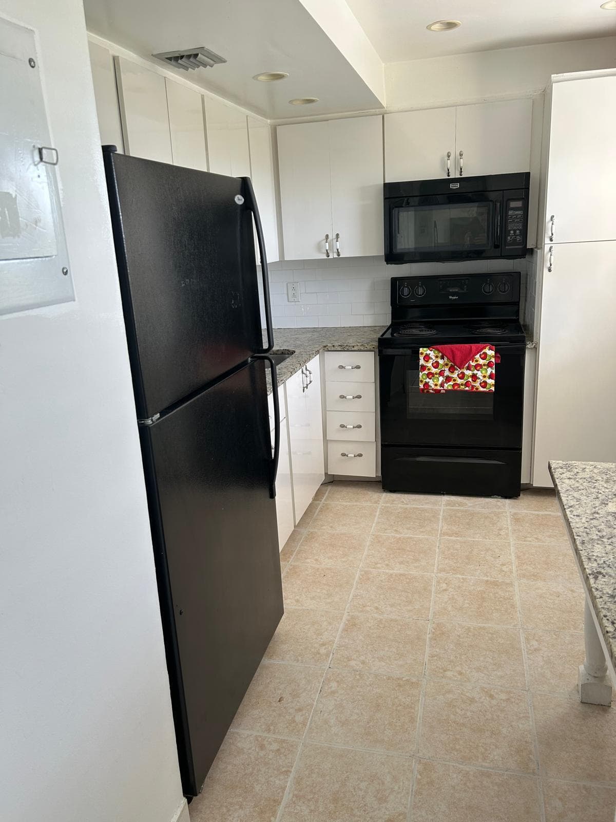 2661 S Course Drive 703, Pompano Beach, FL 33069 11
