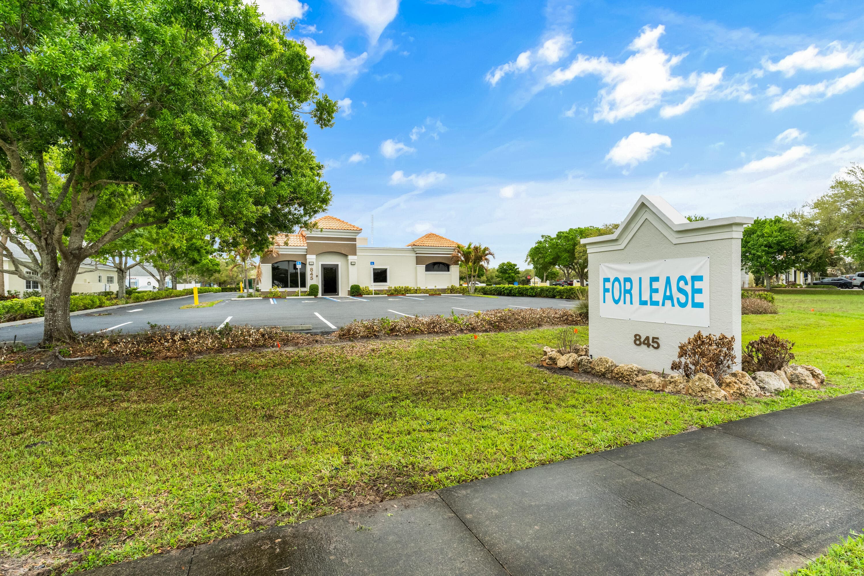 845 37th Place, Vero Beach, FL 32960 8