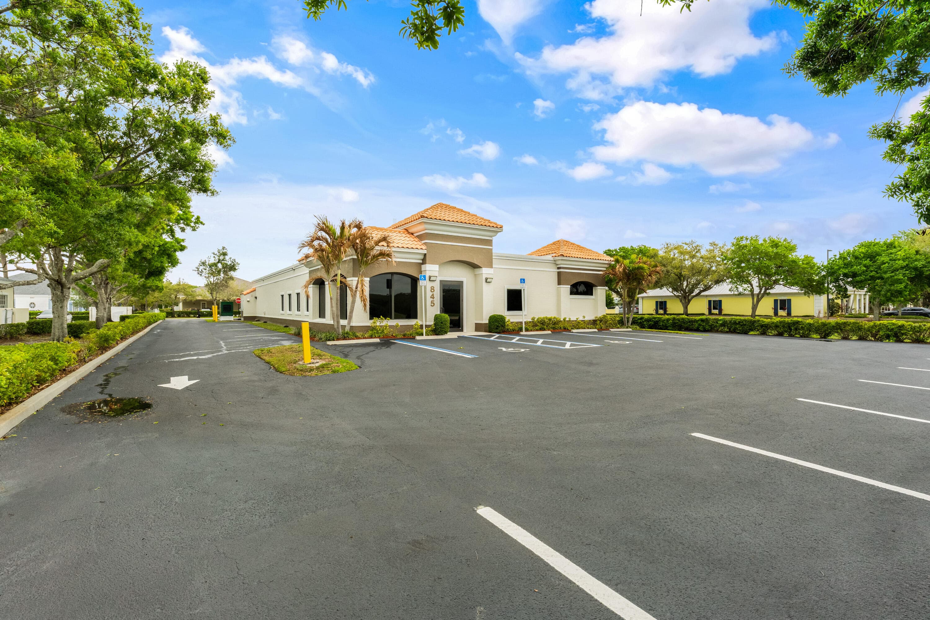 845 37th Place, Vero Beach, FL 32960 9