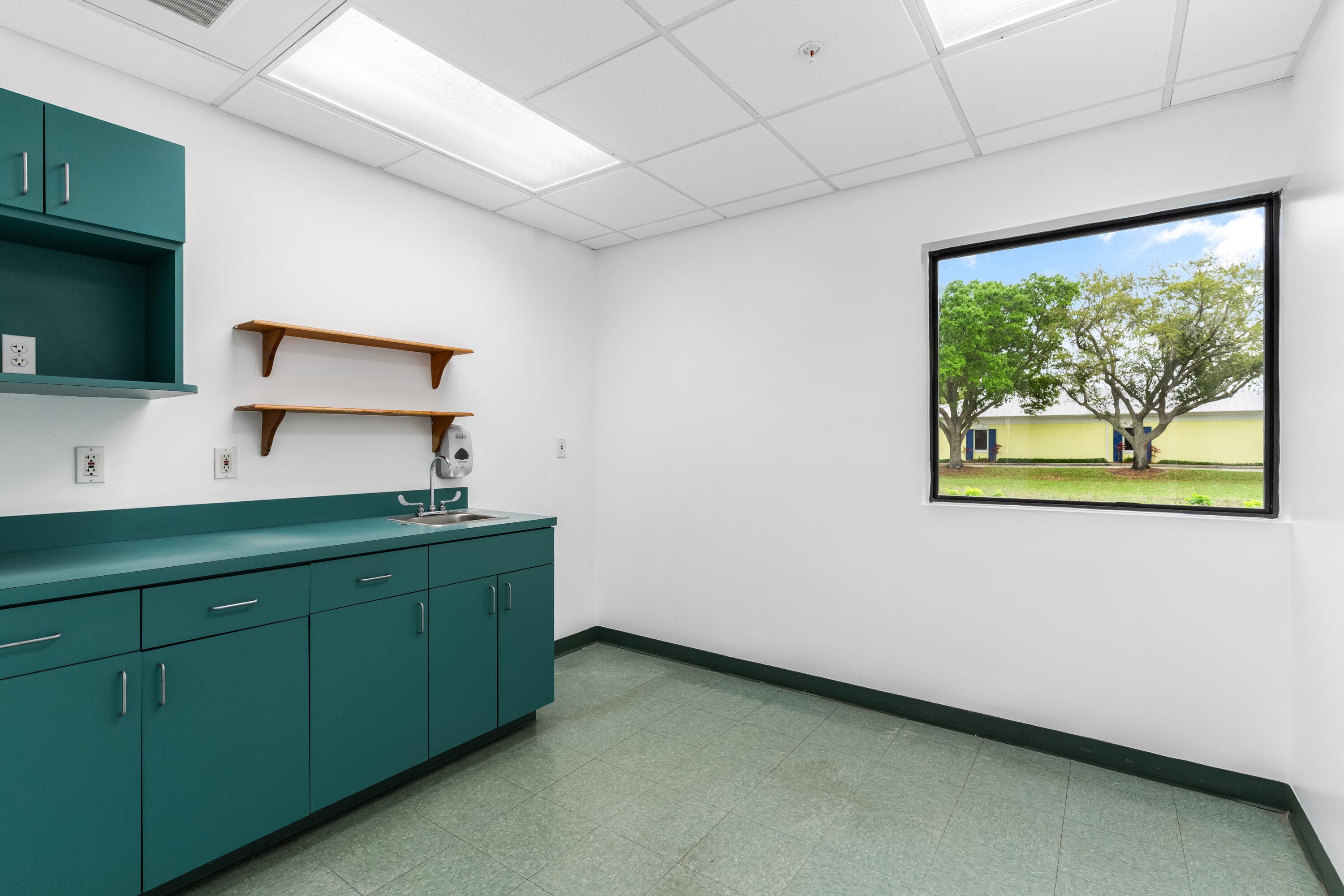 845 37th Place, Vero Beach, FL 32960 22